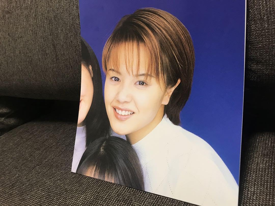 Amazon.co.jp: 初期メンバー モーニング娘。 写真集 豪華 ポスター 付