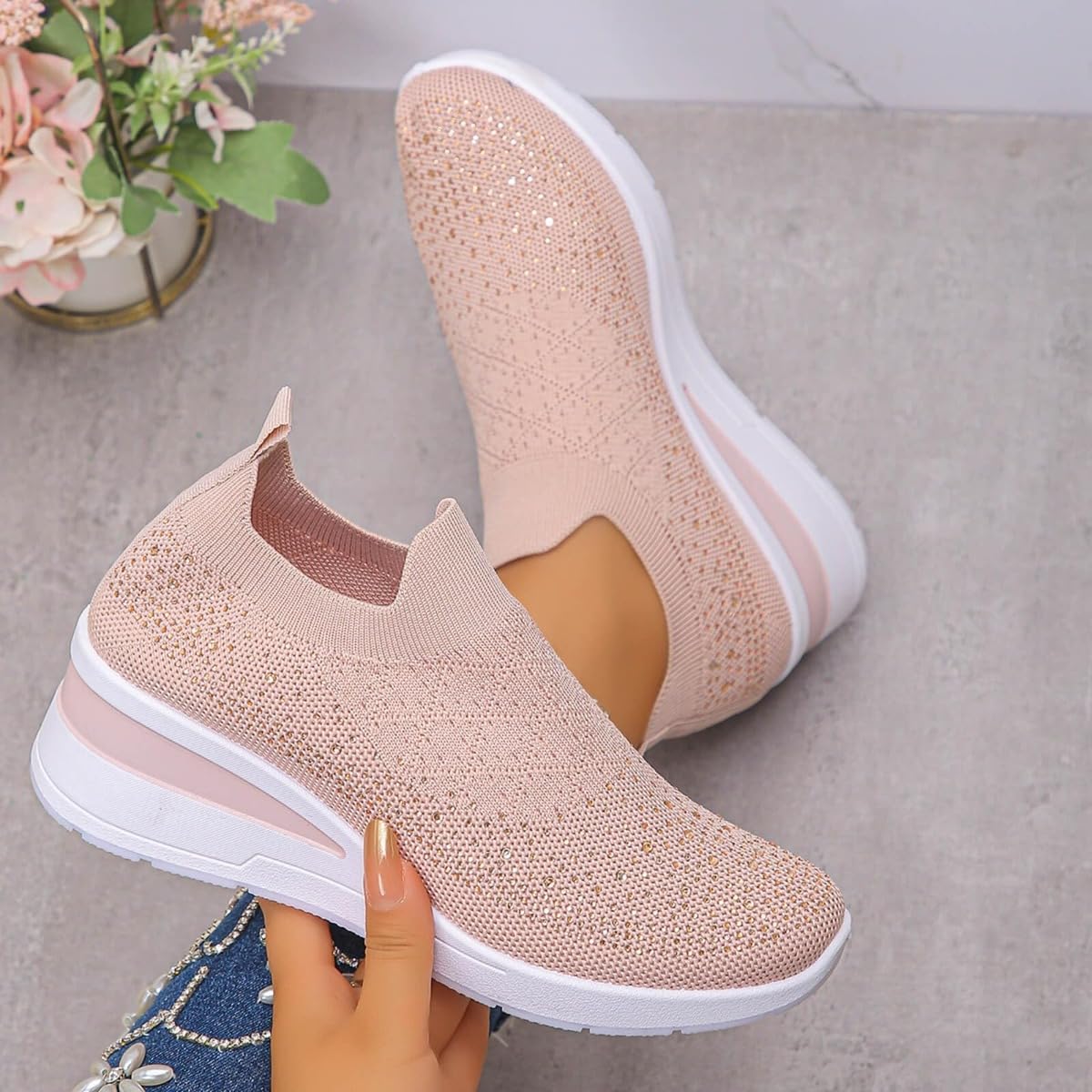 Tenis de cuña transpirables con diamantes de imitación brillantes para mujer, de malla, sin cordones, con plataforma de cuña ortopédica, brillantes para boda, zapatos de tenis de punto para novia