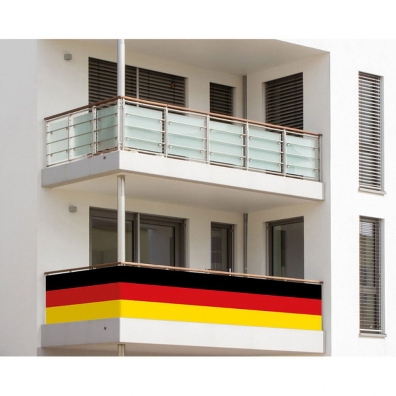 Amscan 9900299 - Balkonumrandung Deutschland, circa 82 x 500 cm, Fußball, Weltmeisterschaft, Fan-Artikel | Amscan, Fanartikel, Deutschlandflagge, Balkon, Geländer, Public Viewing, wetterfest, Party, Dekoration, Befestigung