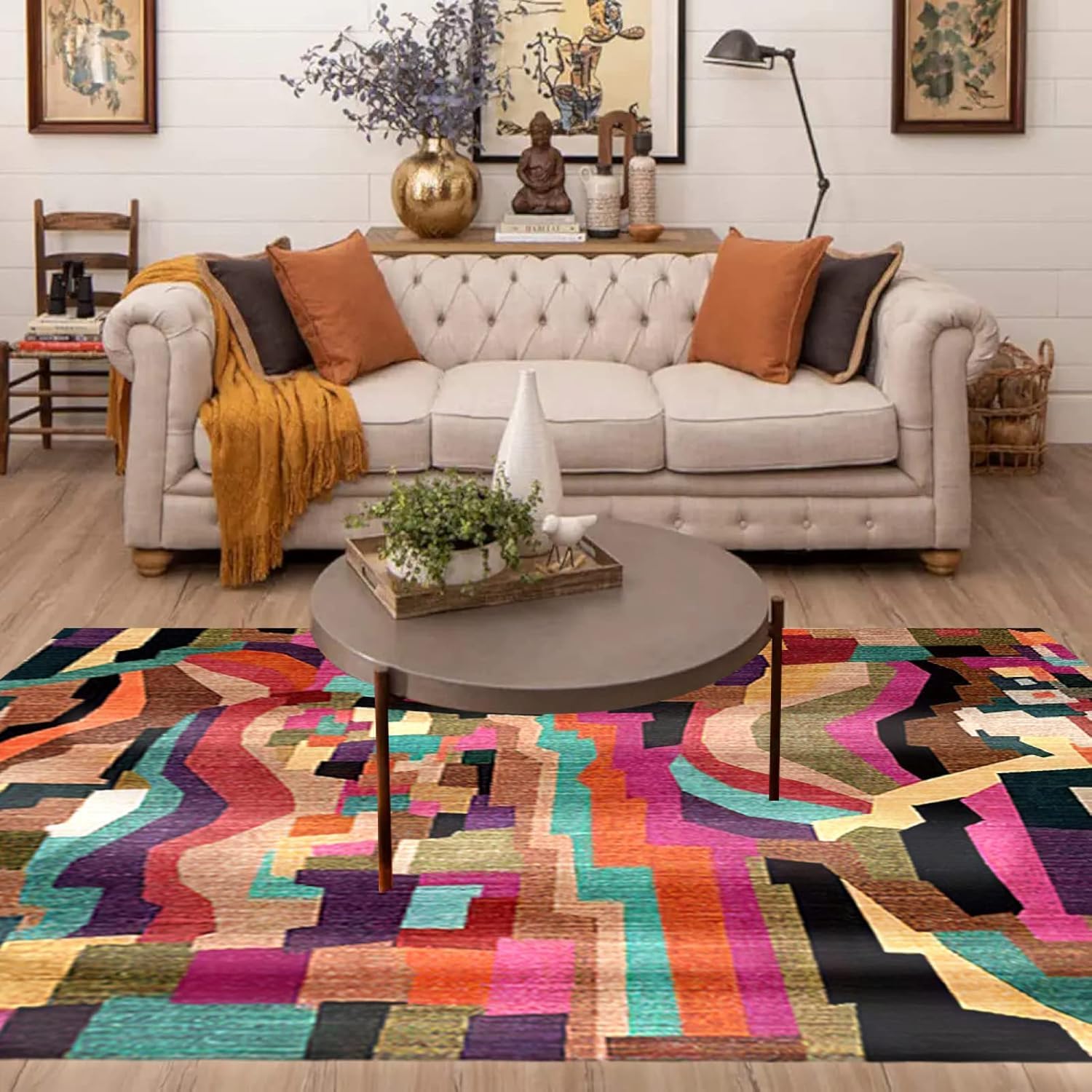Tapis de salon géométrique pour créer un coin lecture cosy dans la chambre