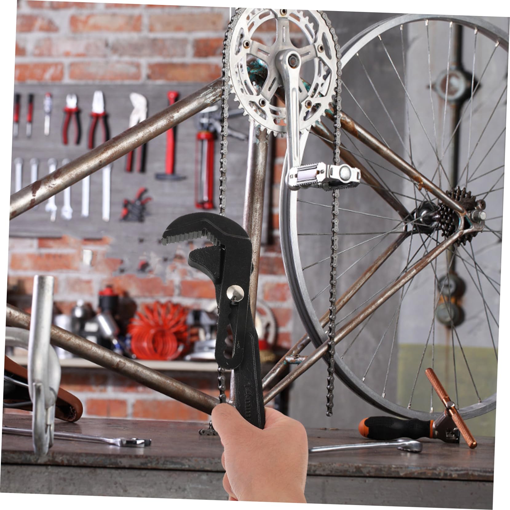 Llave Ajustable Multifuncional para Plomería Llave Inglesa Grande y Pequeña Herramienta de Fontanería Negro Pesado Apertura Amplia Reparación Baño Suministros 1 Unidad