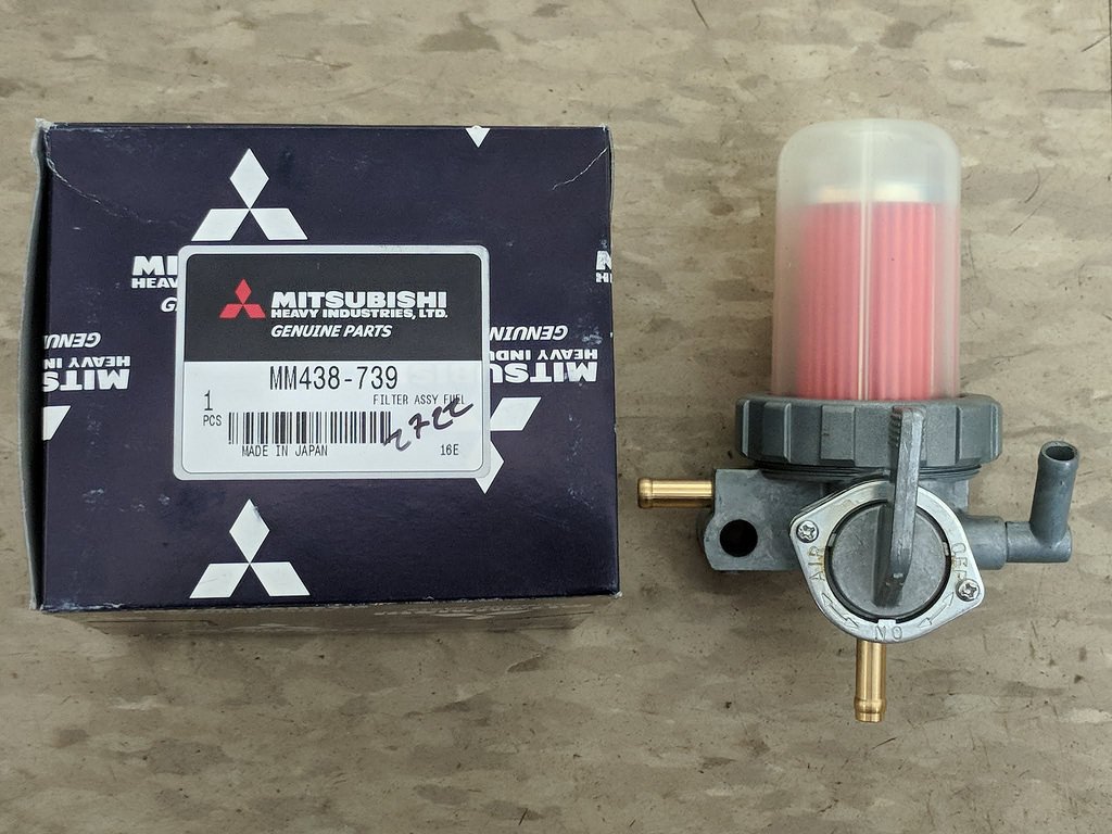 Amazon.com: Mitsubishi Fuel Filter Assembly/MM438739/LG2722/MA  