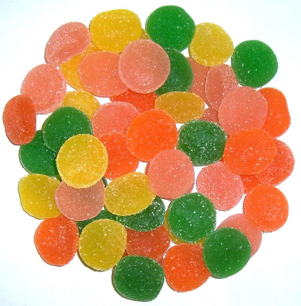 Scott's Cakes Spring Fruit Gems in a 8 oz. Paw Print Bag