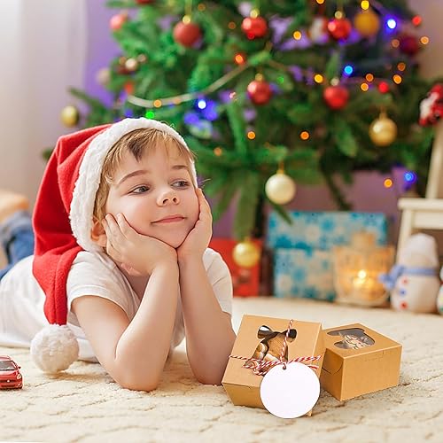Vista 18 de COTOPHER 18 cajas de galletas de Navidad con ventana, cajas blancas de panadería de 4 x 4 x 2.5 pulgadas para regalo, mini cajas de pastel