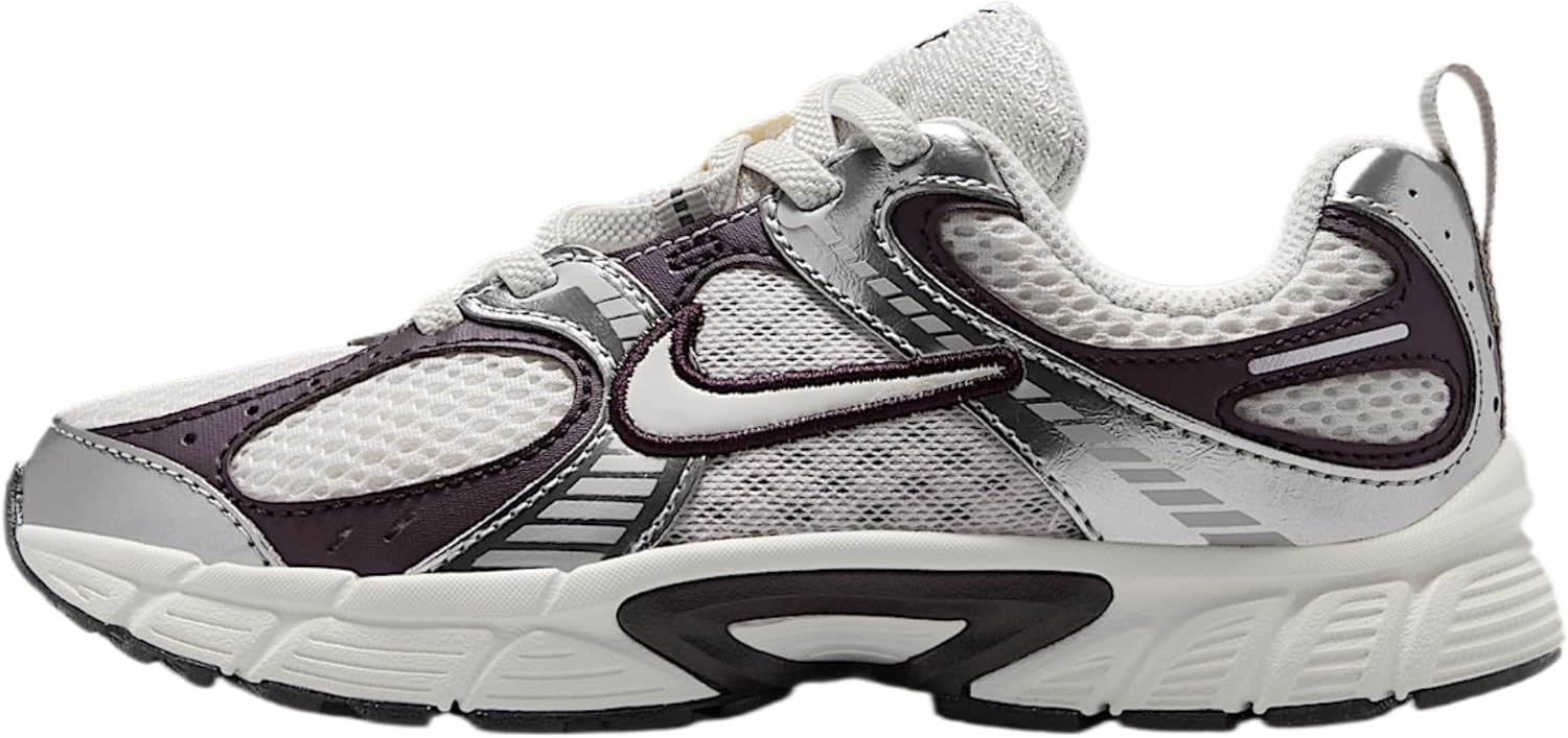 Nike V5 RNR Little Kids' Shoes (Phantom/Moon Particle/Burgundy Ash/Phantom)