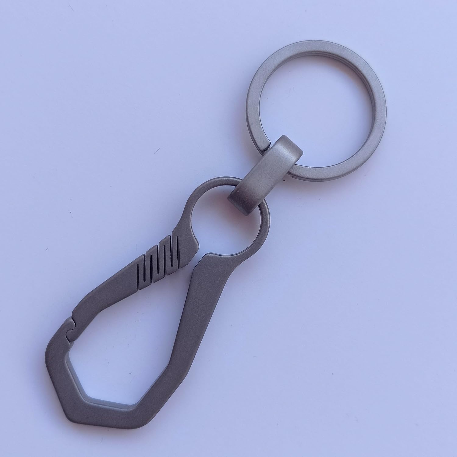 RISON-Titanium Titanium Keychain with Key Ring Anti-Lost Quick Release Spring Keychain Carabiner for Men and Women