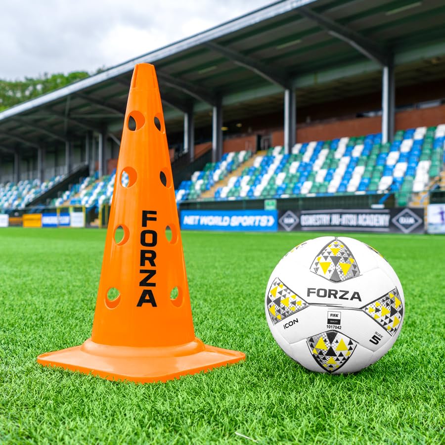 FORZA Coni da Allenamento 51 cm | Set Formazione da 4 o 8 | Ostacoli Allenamento Calcio Alta visibilità, Allenamento Agilità, velocità – 4 Colori