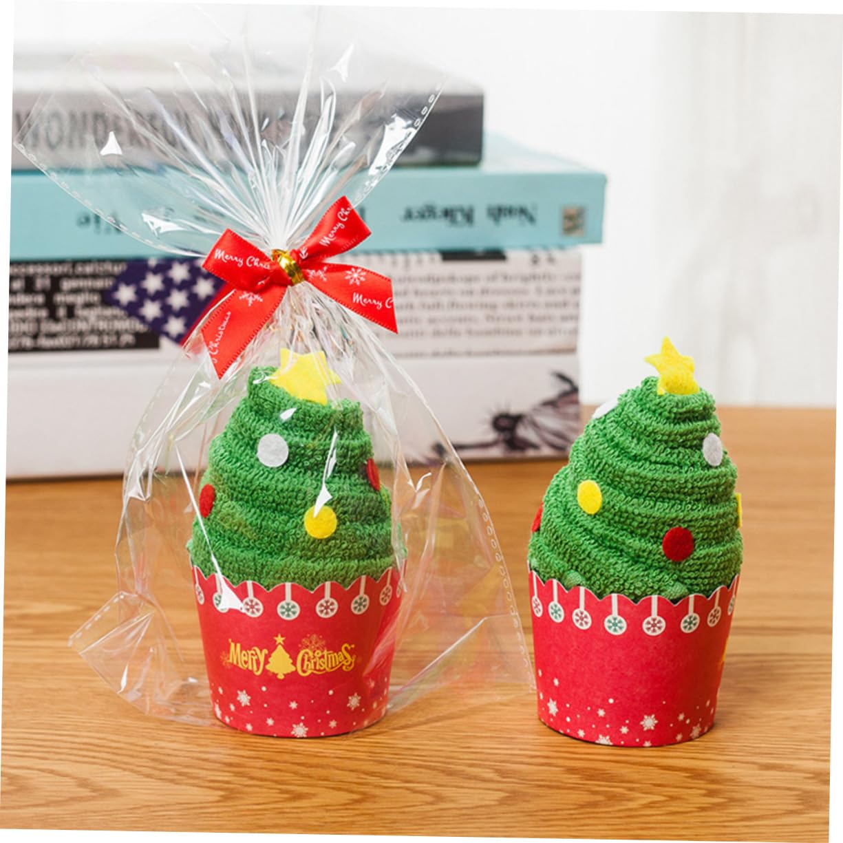 Zerodeko Cute Christmas Cake Modelling Hand Towels Set of 2 Cotton Bath Towels Christmas Tree Theme Perfect Present: Hand Towels: Amazon.com.au