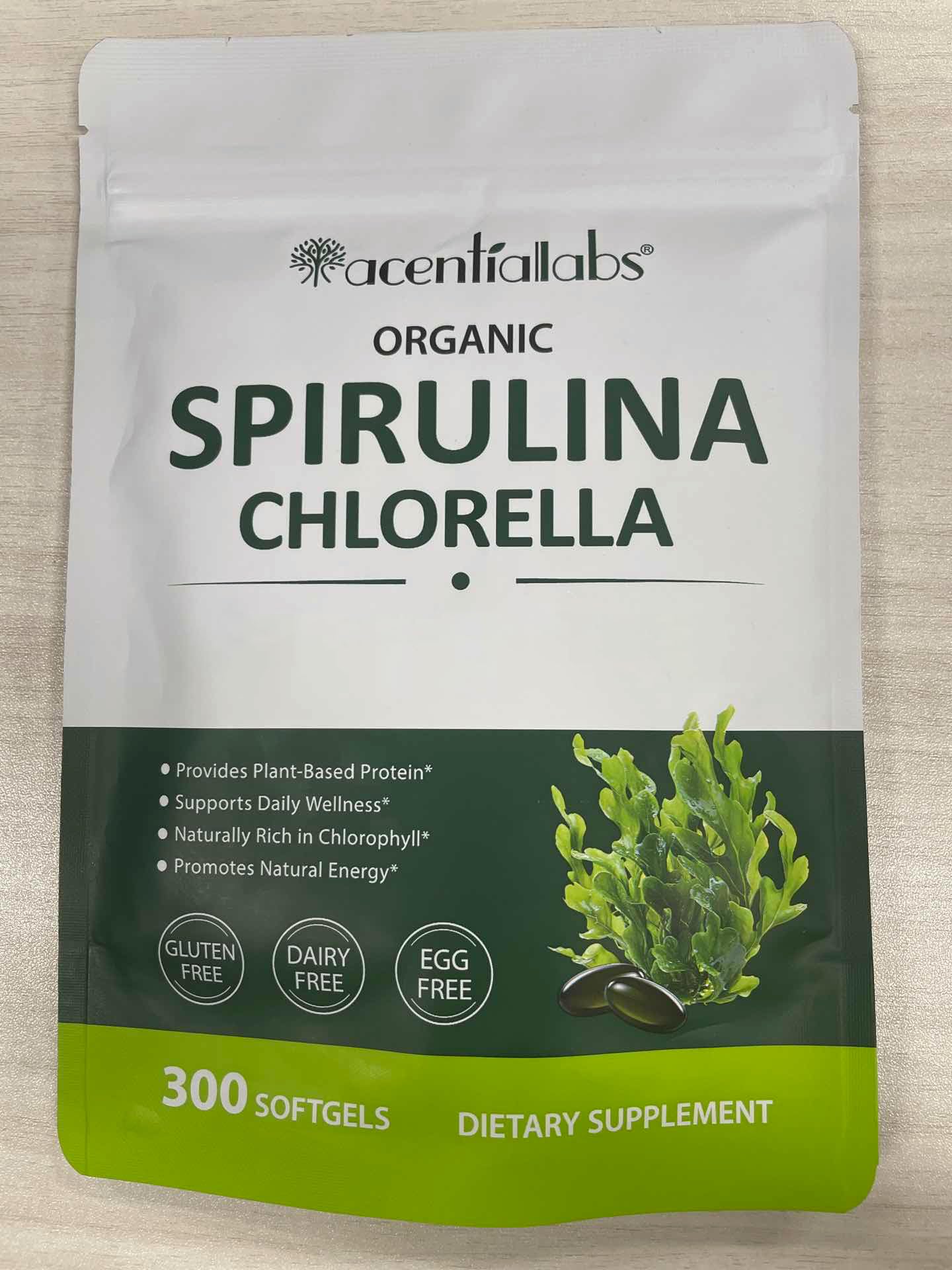 NIFEISHI Organic Spirulina Chlorella Capsules, 17-in-1 Supergeens Blend, Rich in Chlorophyll, Vegan & High Protein, Immune Support Non GMO, 300 Capsules