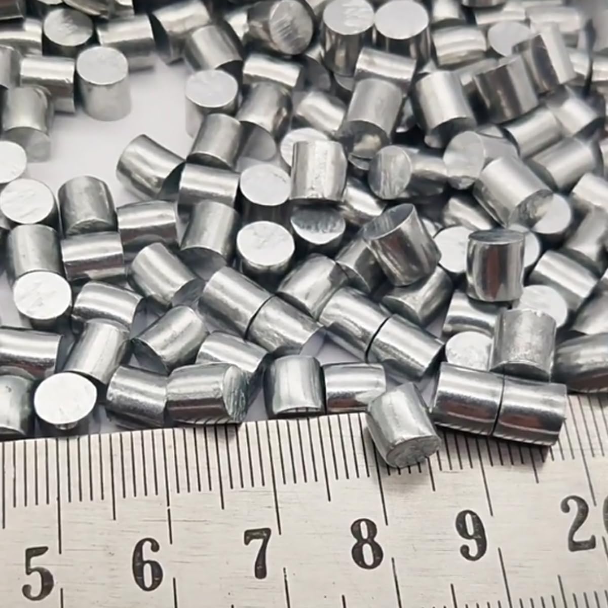 Granuli di zinco puro al 99,999% da 6 mm for imballaggi LED, target sputtering