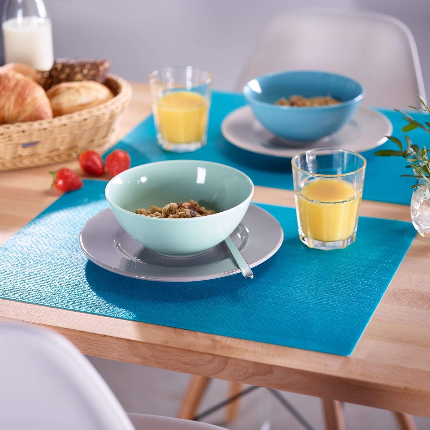Westmark Placemats, 4 Pieces, 45 x 32.5 cm, Polypropylene, Food Safe, Wipeable, Turquoise, Saleen Edition: Coolorista