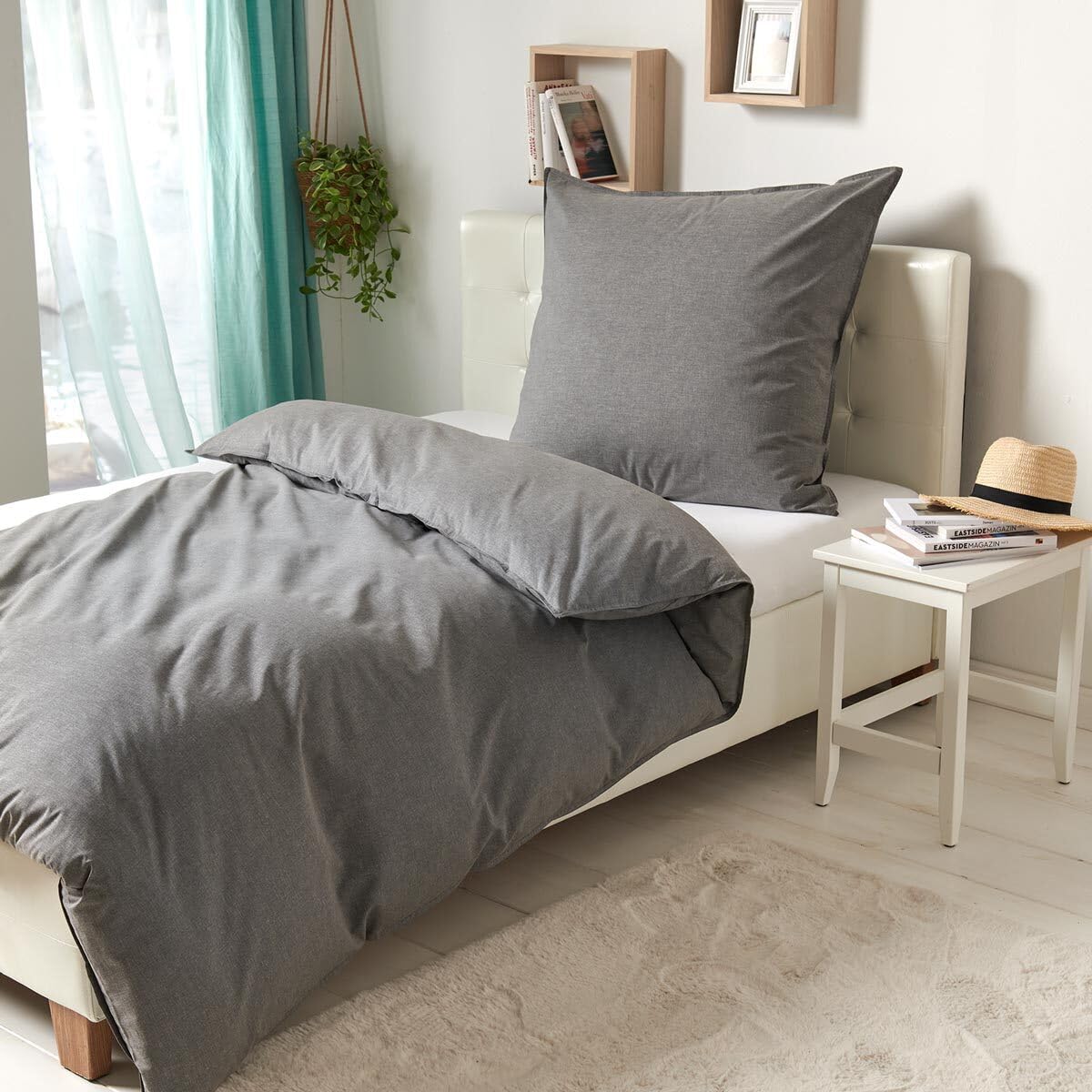 Traumschlaf Melange Bettwäsche Uni – Pflegeleichte im modernen Melange Look – ideal für Sommer wie Winter – weich & hautfreundlich, mit Reißverschluss – 135x200 cm + 80x80 cm, anthrazit