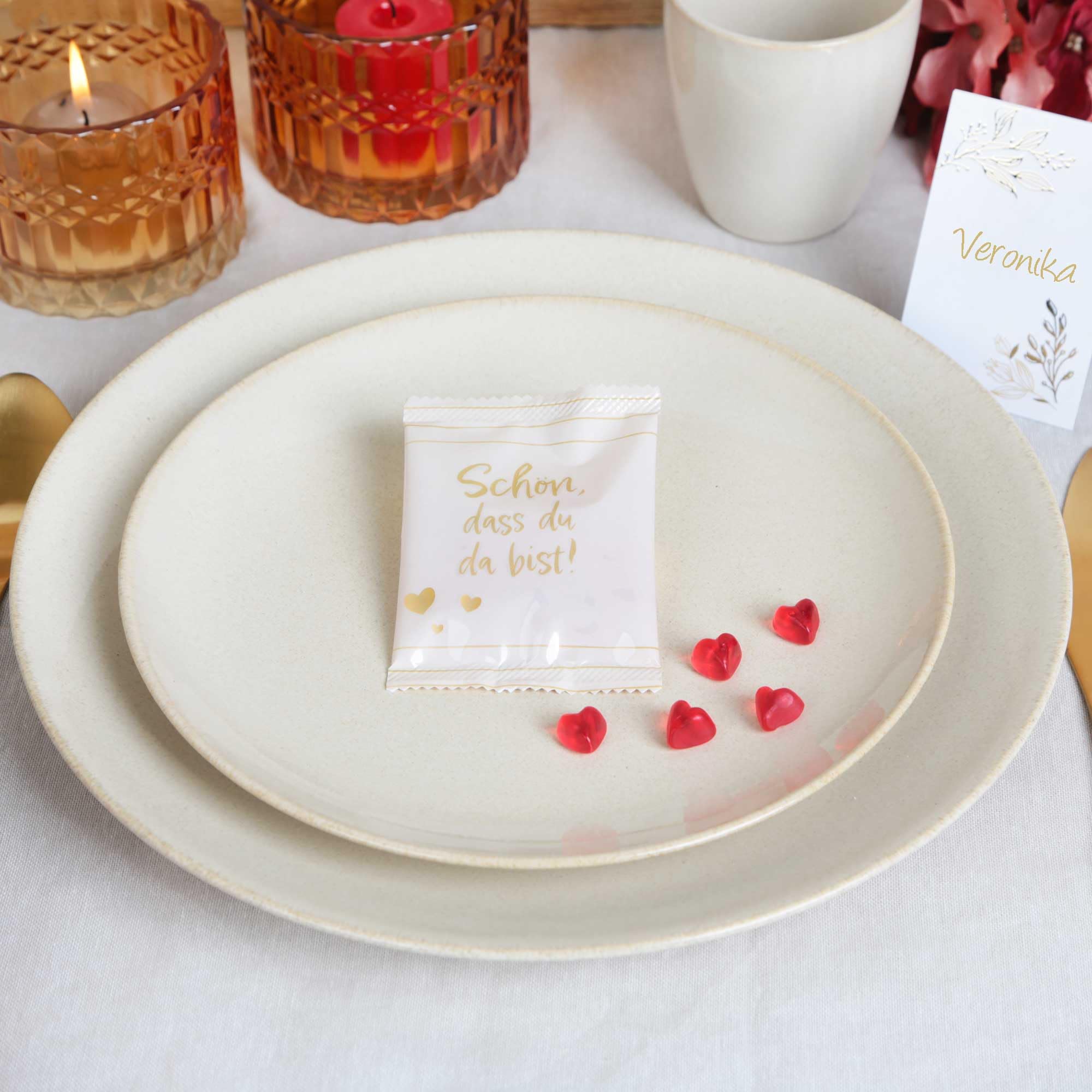 Logbuch-Verlag 100 Schön dass du da bist Gastgeschenke rote Herzen Gummibärchen für Hochzeit Geburtstag Event