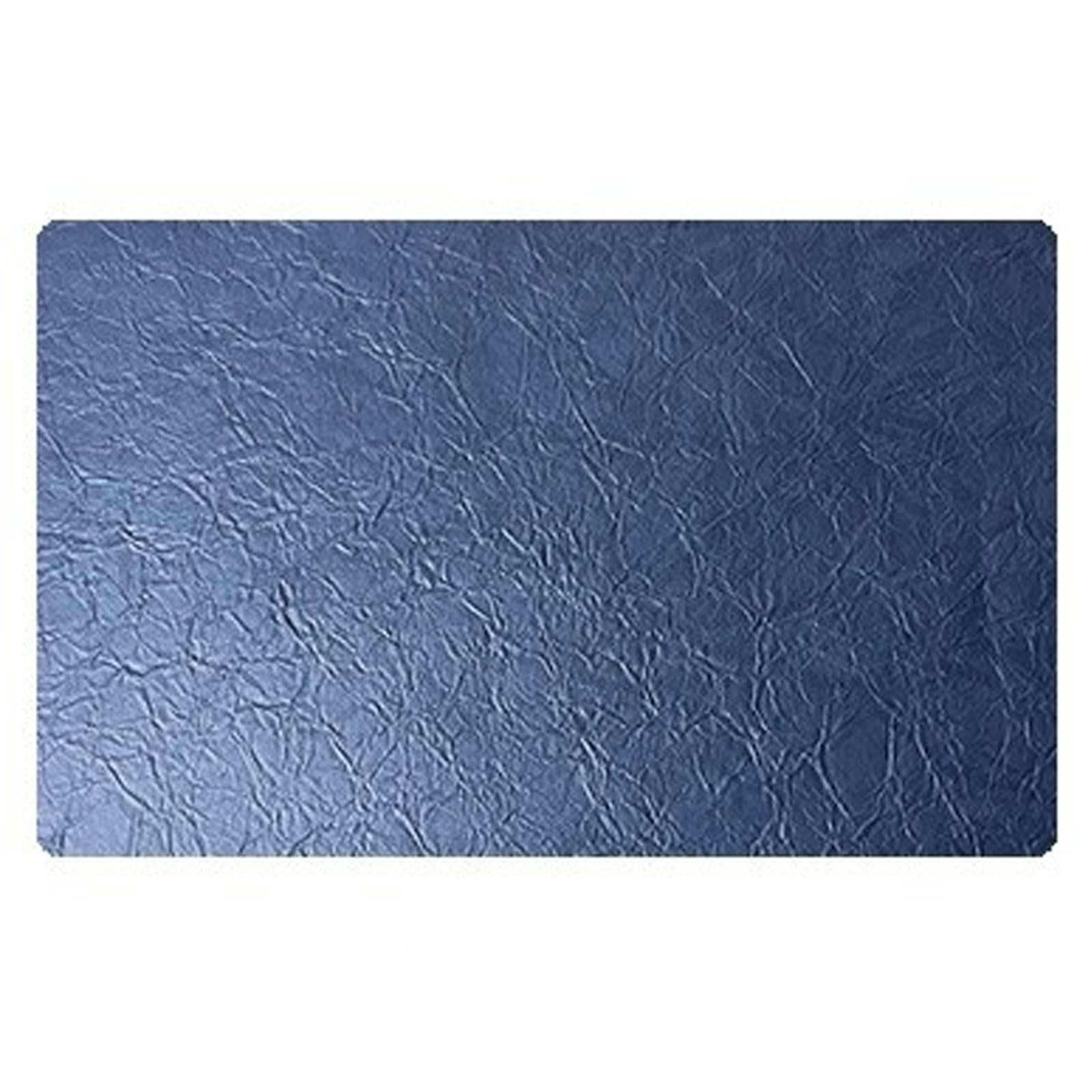 Set de table bleu marine pour repas de famille et décoration de cuisine moderne