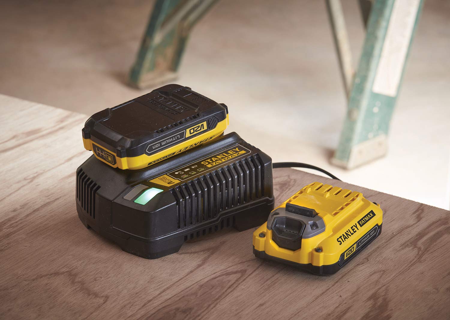 STANLEY FATMAX SFMCD710D2K-QW - TALADRO ATORNILLADOR V20 LI-ION 18V BRUSHLESS CON 2 BATERÍAS 2Ah, CARGADOR Y MALETÍN