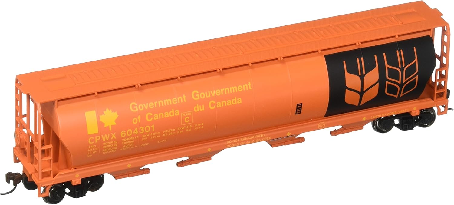 Bachmann Trains - Canadian 4 Bay Cylindrical Grain Hopper - Government of Canada - HO Scale