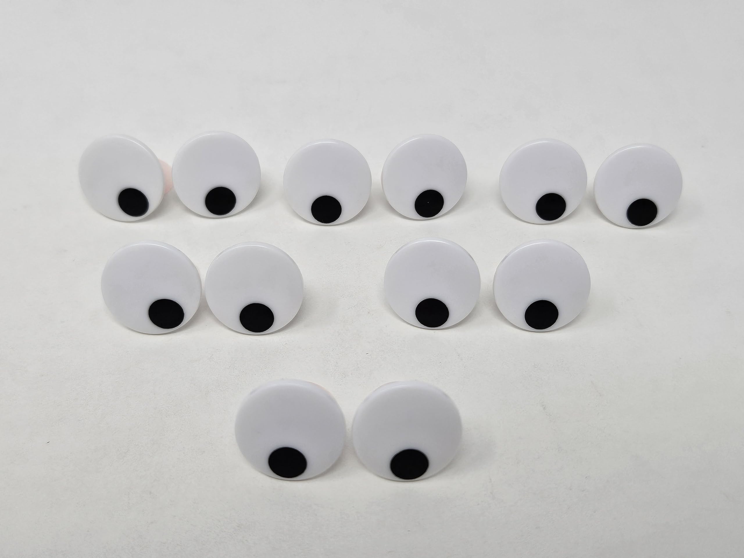 Pair of Zim's 18mm Round Black and White Dot Comical Cartoon Plastic Safety Eyes for Craft Amigurumi Dolls, Toys or Puppets (Pack of 6)