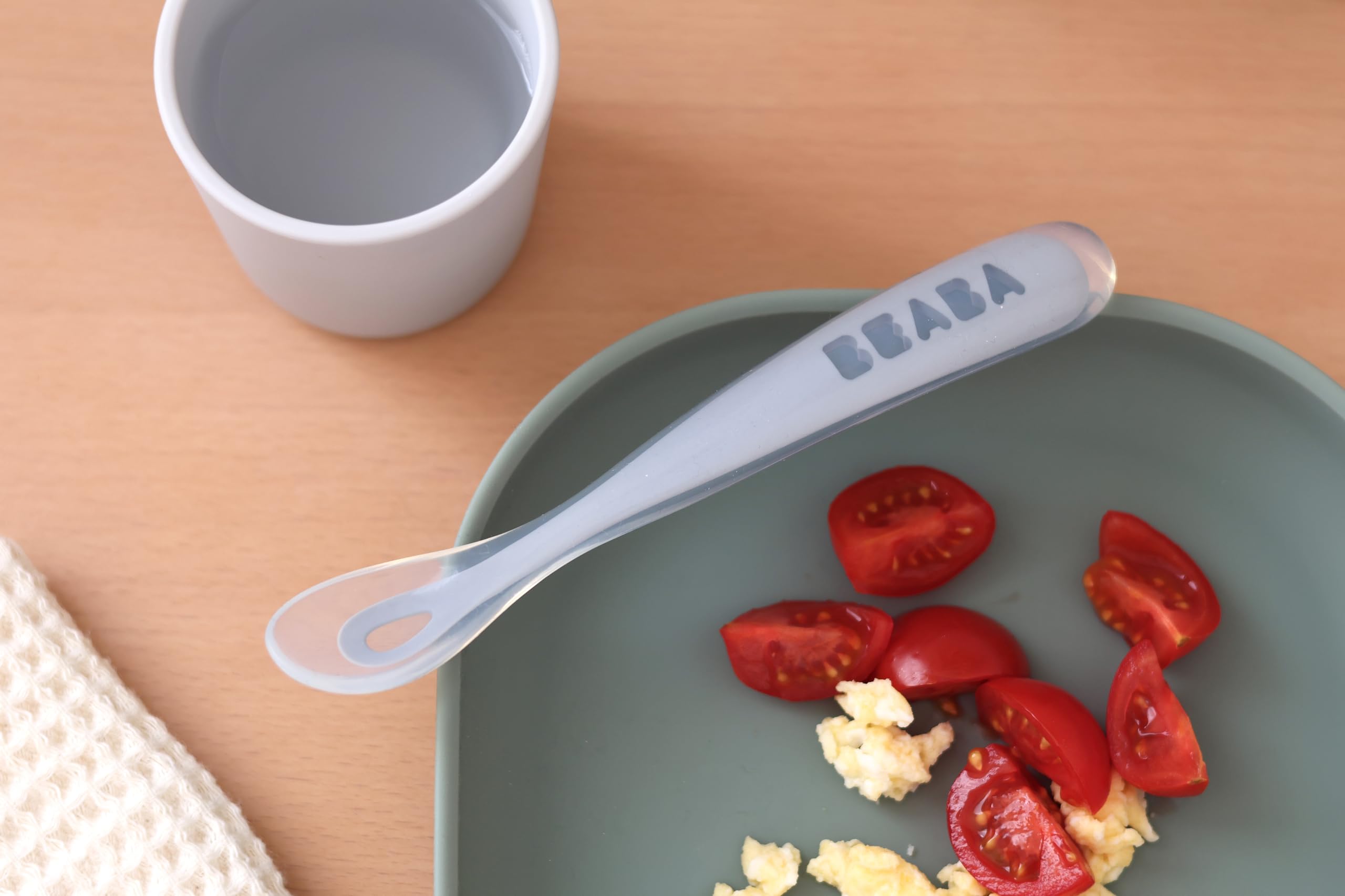 BÉABA Cucharas de Aprendizaje para Bebe, Silicona Suave, Juego de 2, Con estuche para guardarlas, Primera Edad, Ergonómica, Azul