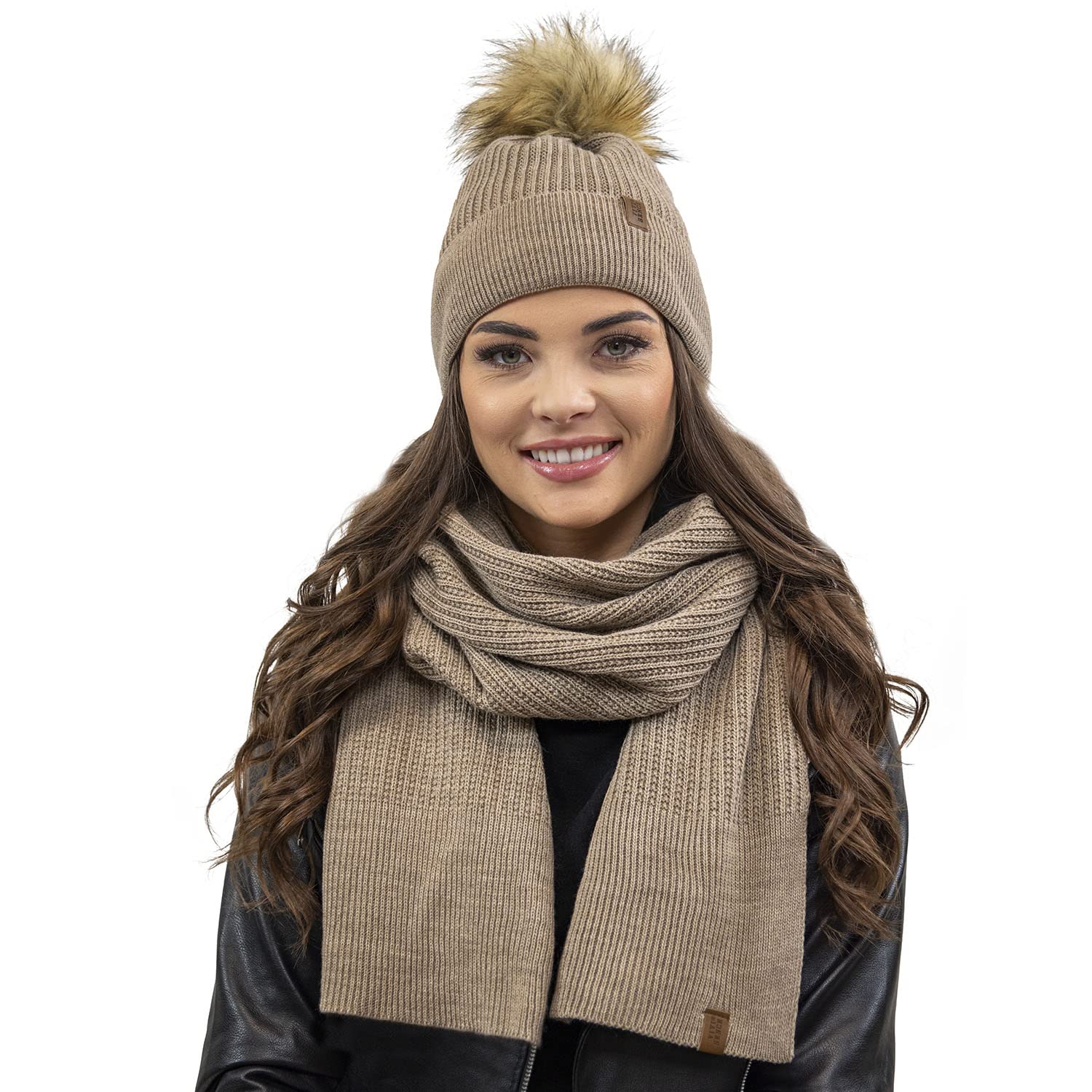 VIVISENCE Bonnet pour Femme Automne Et Hiver Classique Et Élégant avec Pompon en Fausse Fourrure Doux Antistatique Parfait pour Les Jours Froids Et comme Cadeau 7042