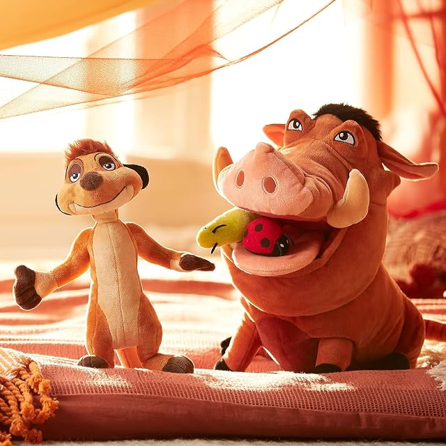 Foto 4 de 5 de Disney Store Peluche Mediano Pumbaa, El Rey León, 33 cm, Personaje Agradable con Detalles Bordados
