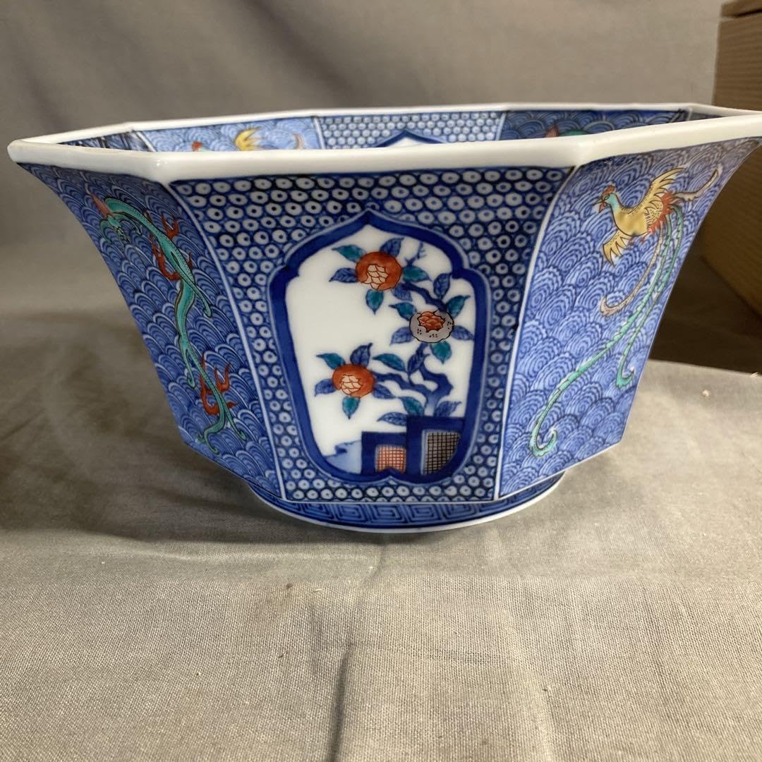 Amazon.co.jp: 柿右衛門赤絵の伝統 銘窯 人間国宝 十三代柿右衛門作