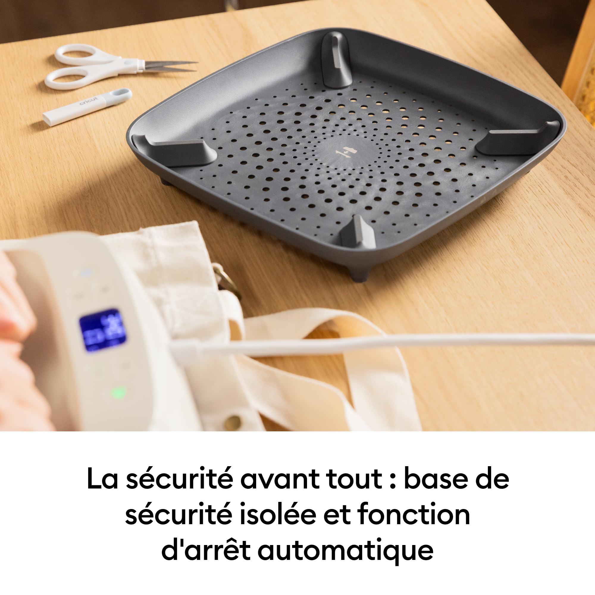 Cricut EasyPress SE (22.9 x 22.9 CM), presse à chaud pour t-shirts, coussins, sacs fourre-tout et plus encore – Framboise
