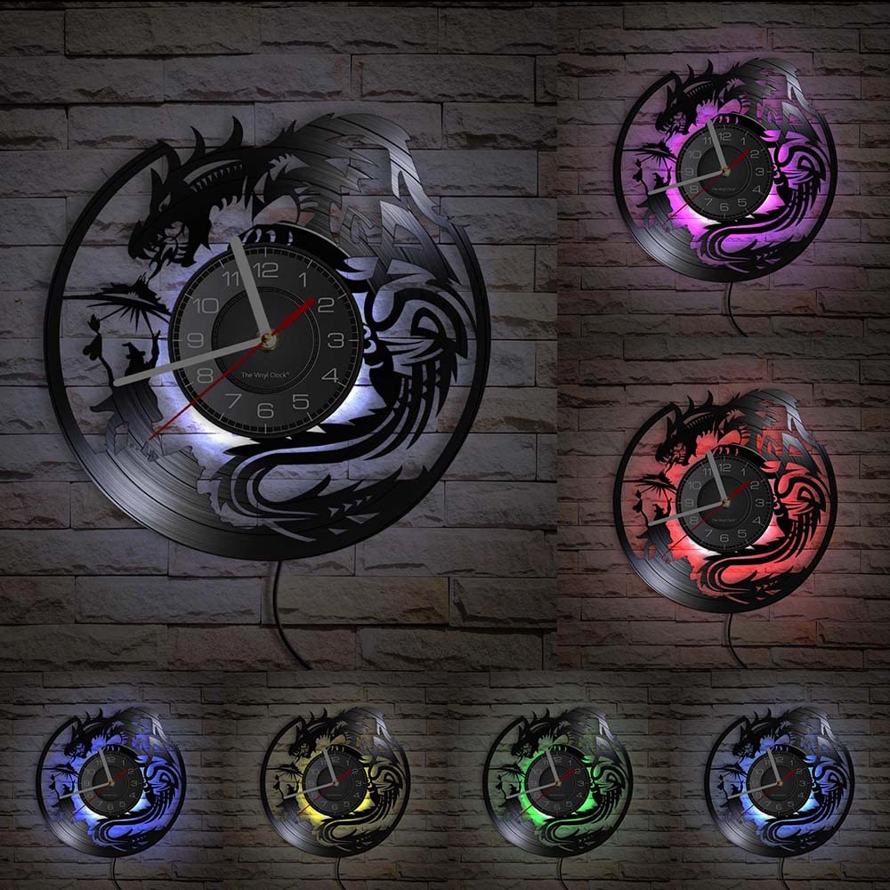 Horloge murale en vinyle avec motif dragon volant dans le ciel et télécommande LED pour les amateurs d'anime