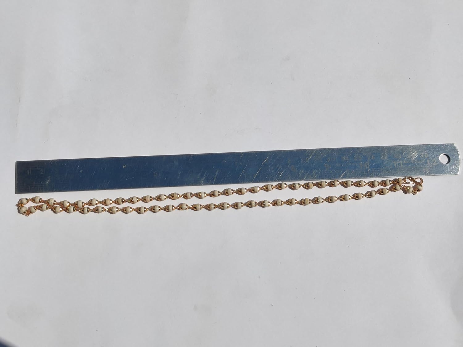 Apnisanskriti Silver Plated Caps 3-4 Mm 55 Natural White Tulsi Beads Mala