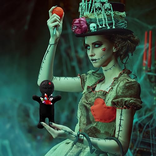 Miniatura 5 de Kathfly El juego de 8 muñecas Voodoo incluye muñeca de terror, 7 pines de calavera Ghost Soft Revenge espeluznante soporte de alfiler de resina vudú