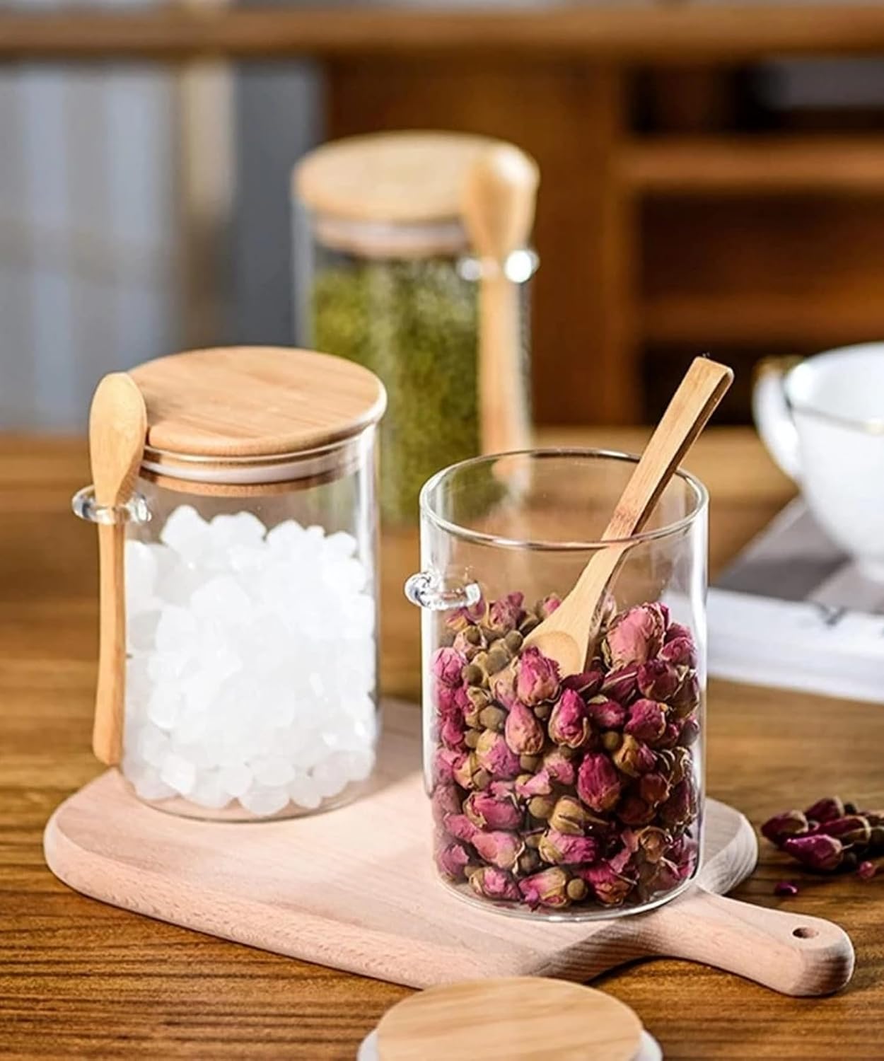 Pote de Vidro com Tampa de Bambu, 550ml, 8,5x12cm, Colher Incluída, para Café, Açúcar, Temperos, Alimentos, Doces - Cozinha Organizada (1 unidade) Pote de Vidro com Tampa de Bambu, 550ml, 8,5x12cm, Colher Incluída, para Café, Açúcar, Temperos, Alimentos, Doces - Cozinha Organizada (1 unidade)