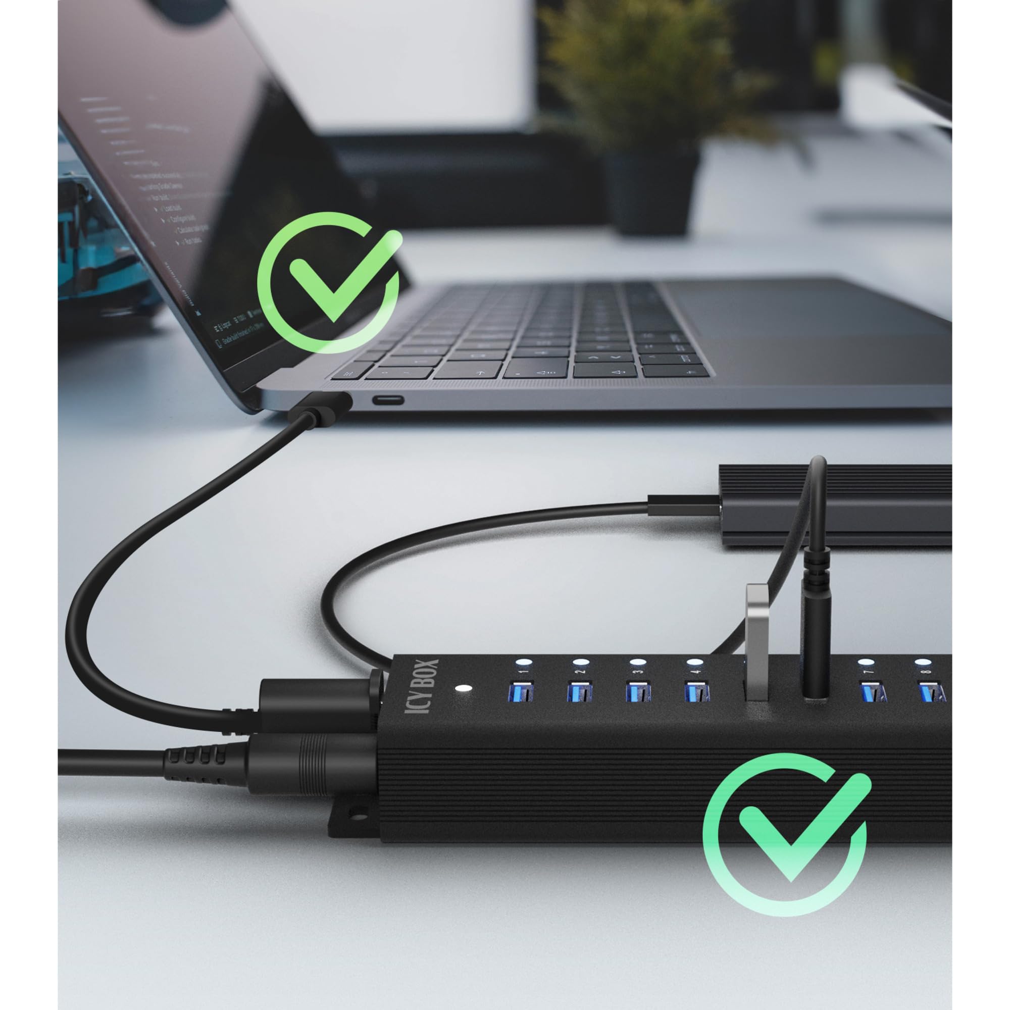 ICY Box Hub USB (17 Ports) 16 Ports USB & 1 Charge USB, USB 3.2 Gen 1 (5 Gbit/s par Port), avec Bloc d'alimentation 96 W, USB-A, Aluminium, IB-HUB1717-U3