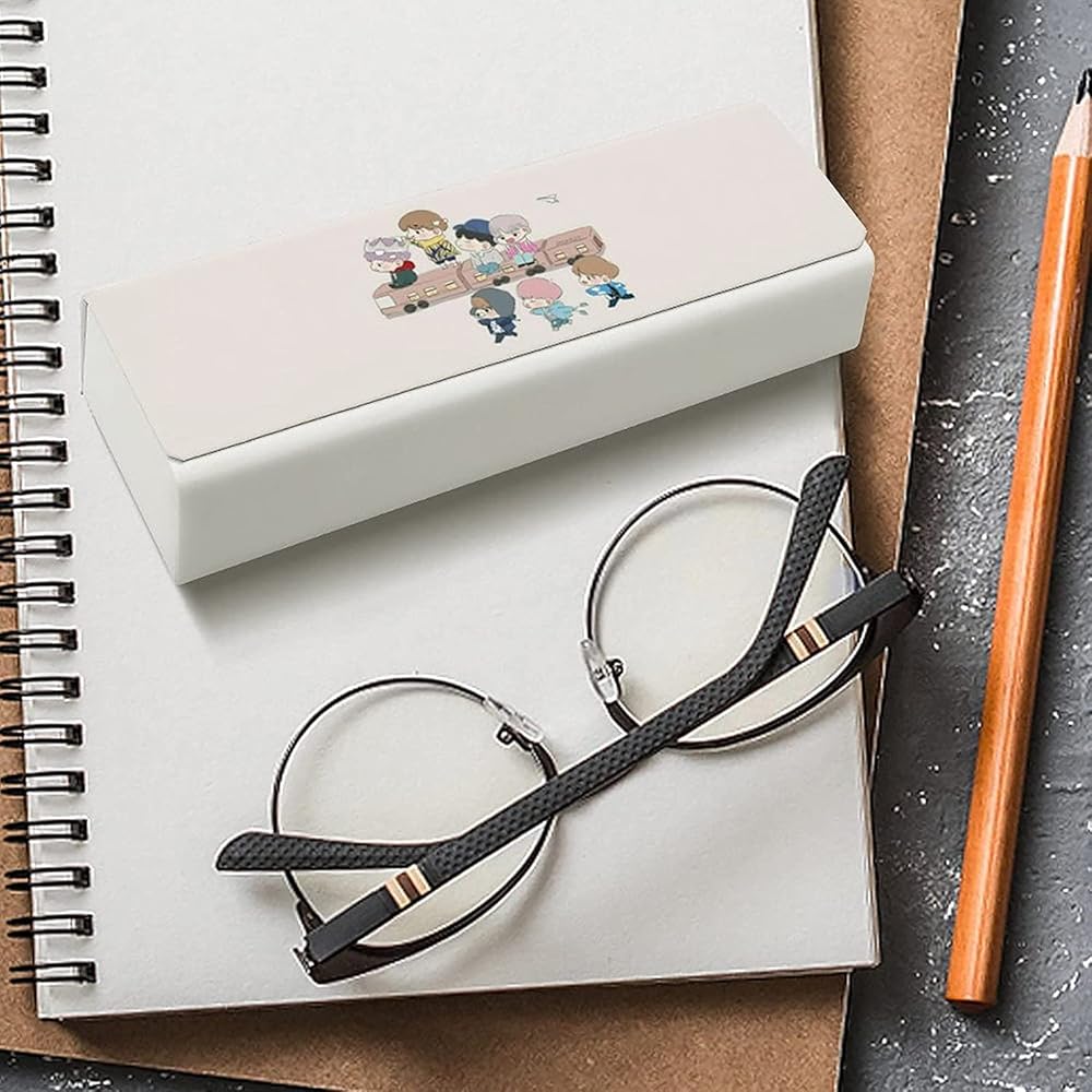 BTS テテ アクリルブロック、レザーパスケース、コンパクトミラー BTS テテ アクリルブロック、レザーパスケース、コンパクトミラー