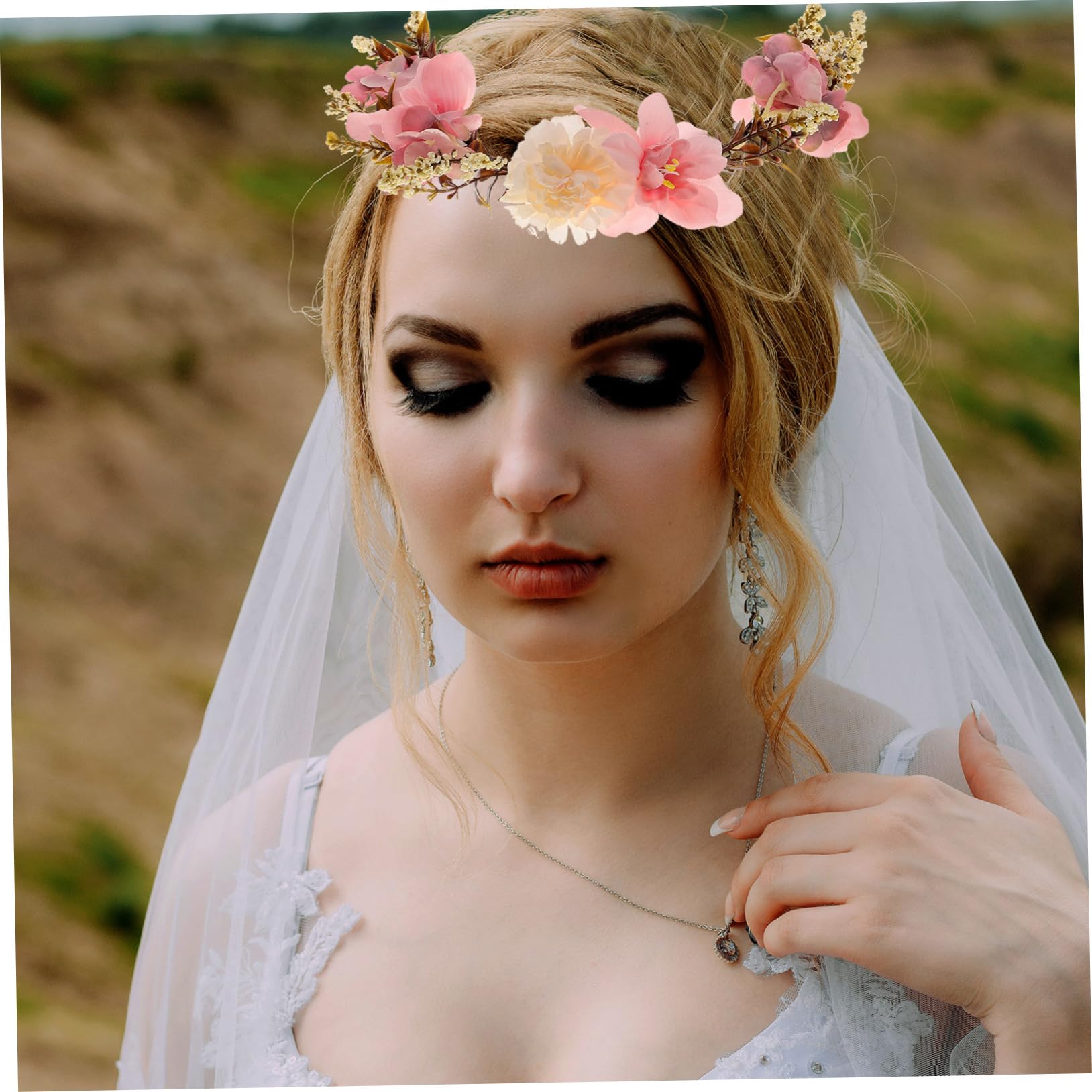 PACKOVE Couronne de Cheveux Accessoire Photo Pourpre en Tissu Confortable Élégant et Léger Bandeau à Fleurs pour Mariage et Vacances la Plage