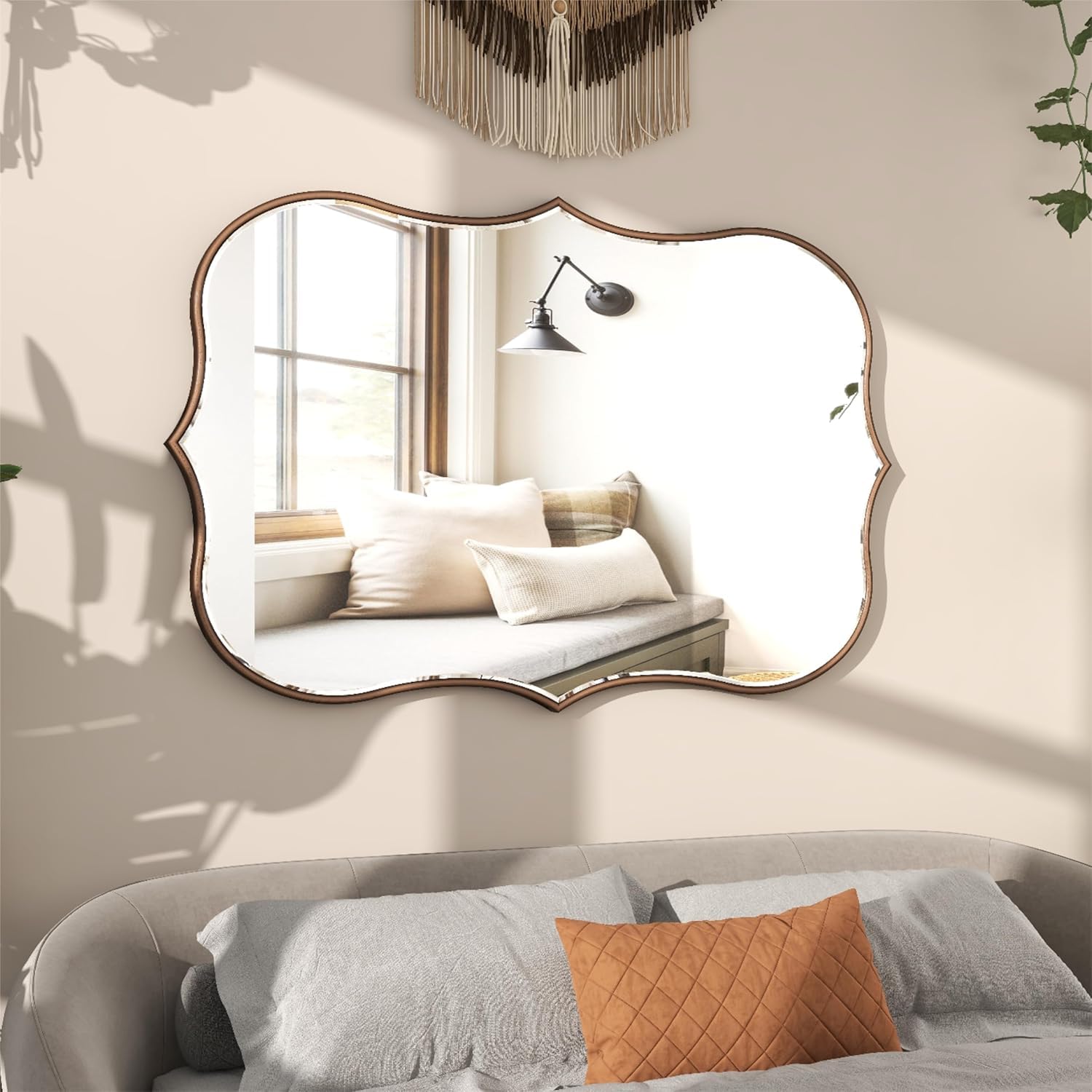 SHYFOY Specchio da Parete Moderno, 90 x 60 cm, Grande Specchio da Bagno Oro, Specchio Ondulato Asimmetrico con Cornice in Legno Smerlato, Specchio da Parete Dorato per Soggiorno