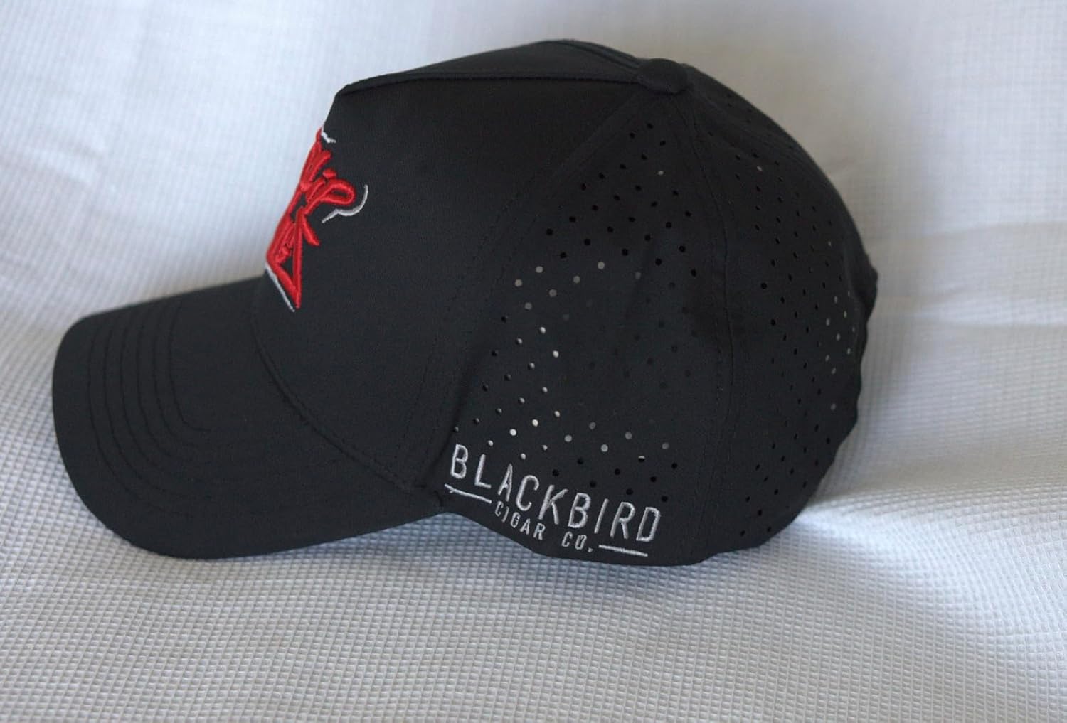 Blackbird Waterproof Hat - Black & Red Edition Unisex