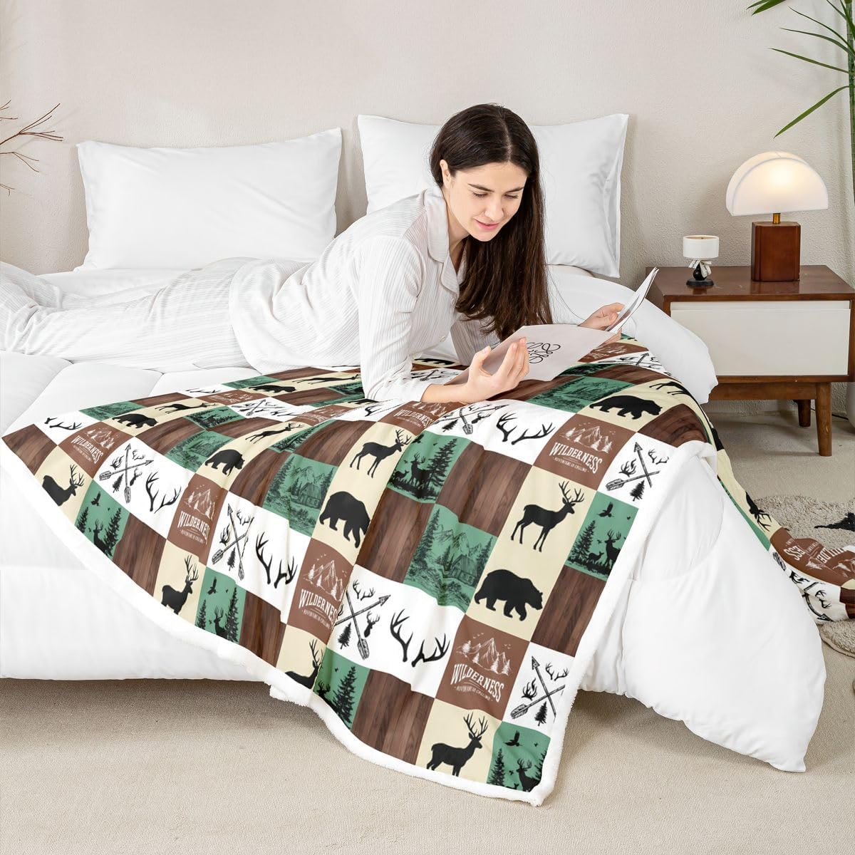 Rustic Cabin Sherpa Blanket, Bear Deer Throw Blanket Twin Size For Kids Teens Adult, Hunting Farmhouse Cabin Fleece Blanket Vintage Lodge Plaid Patchwork Flannel Blanket For Sofa Couch, Brown Green