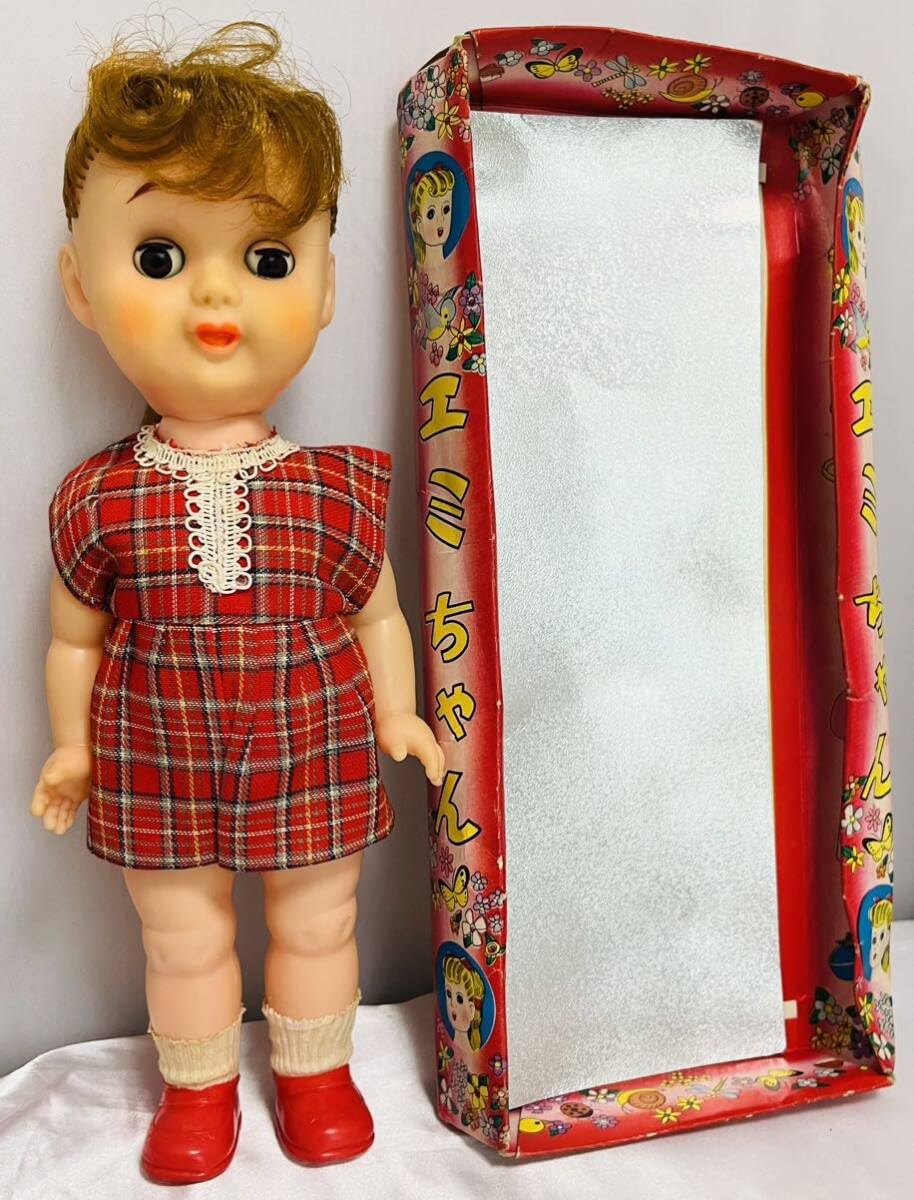 Amazon.co.jp: 当時物 レトロ まばたき エミちゃん 女の子人形