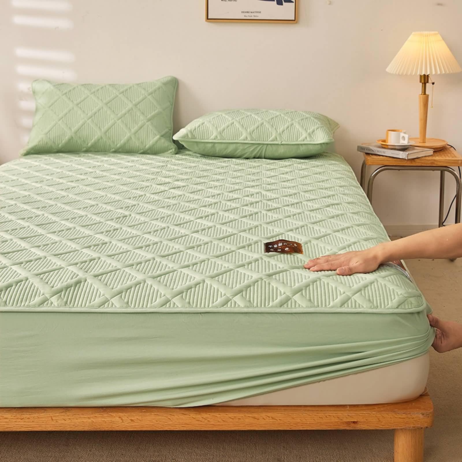 KnSam Prześcieradło z gumką i 2 poszewki na poduszki - 180 x 200 cm - Czapka 30 cm - Zielony - Zestaw pościeli bawełnianej w romby, prześcieradło z gumką z gumką przeciw roztoczom i