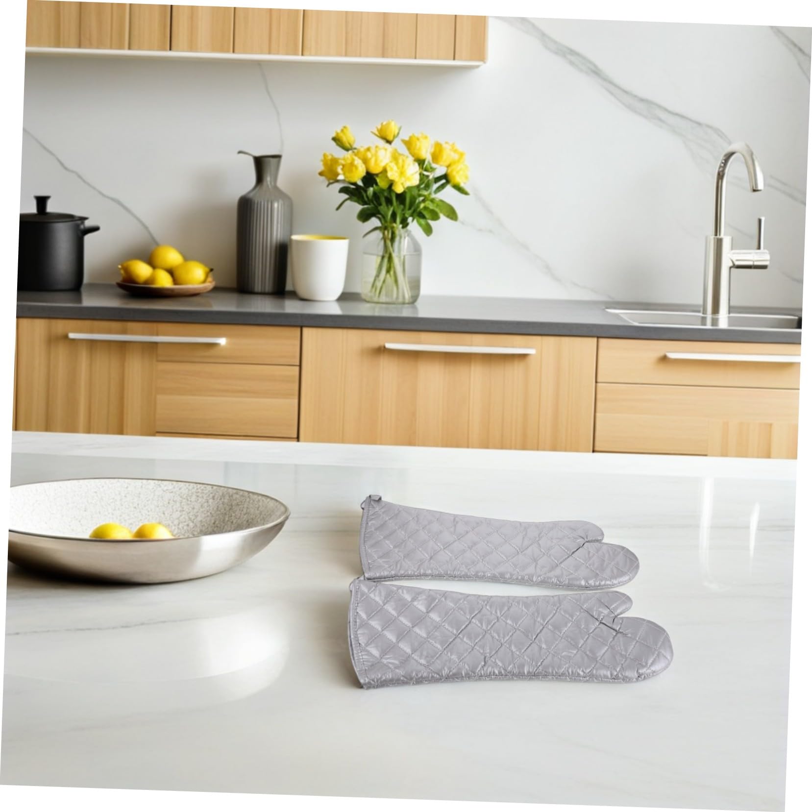 Toyvian Guantes Resistentes al Calor para Horno y Microondas Manoplas Ergonómicas y Flexibles para Cocinar Hornear y Barbacoa Protección Alta Temperatura para Manos de Plateadas Grandes