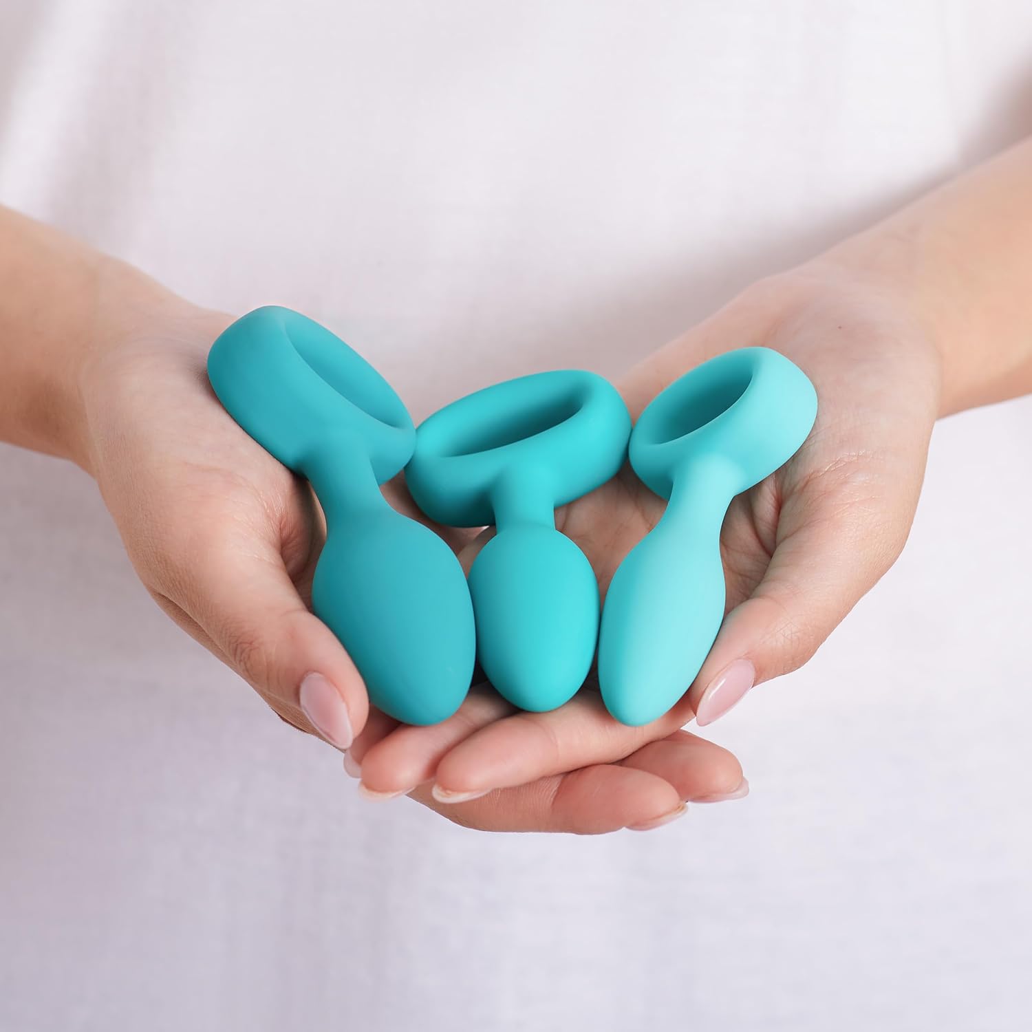 plusOne 3-Piece Butt Plug Training Set - Tapered Designs with Looped Bottom Ring for Easy Insertion and Beginner-Friendly - Waterproof & Body-Safe Silicone