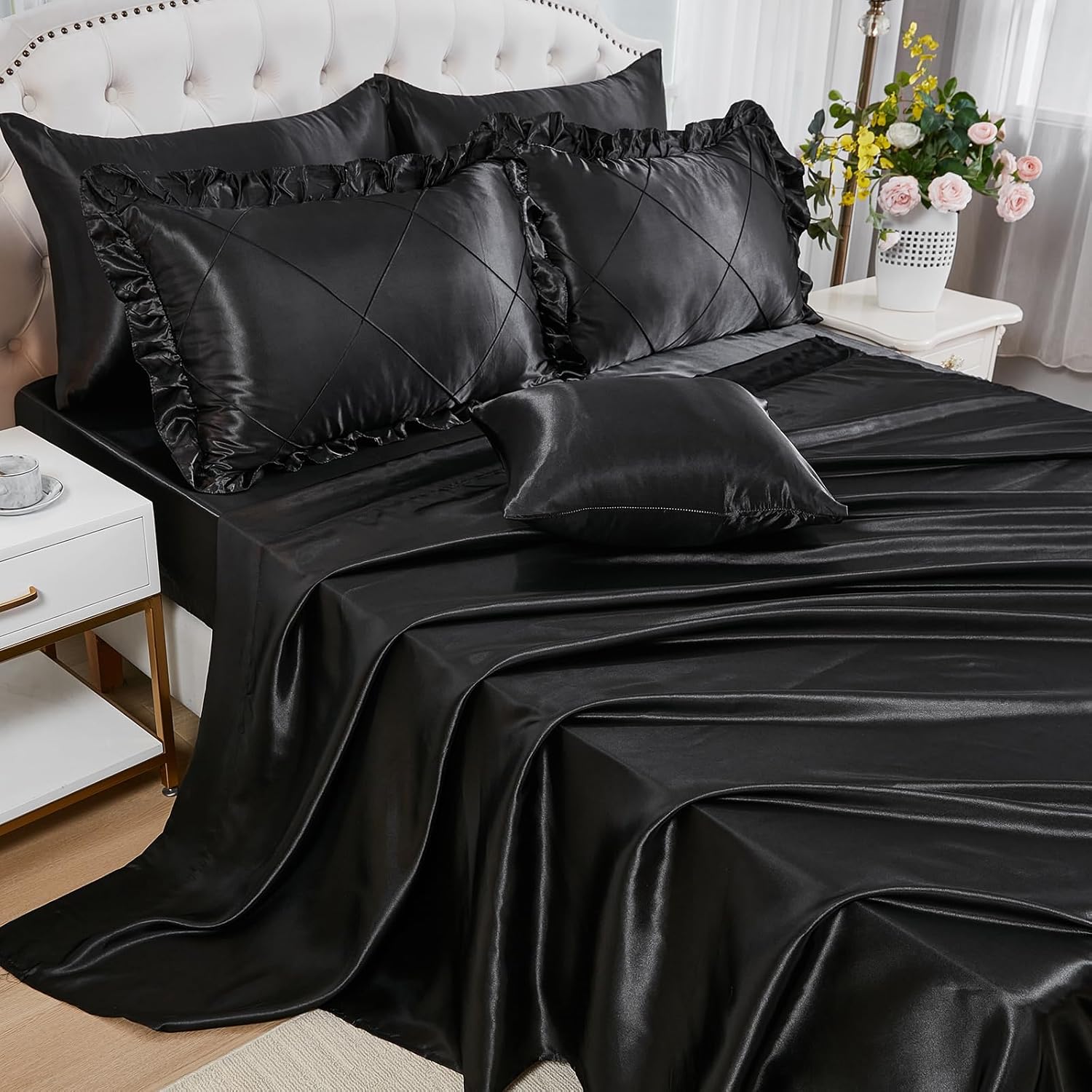 Black Comforter Set Queen Sheet Set Silk Like Satin Bedding Set Silky Bed in a Bag 8 Pcs Pinch Pleat Bed Set Home Decor Luxury Hotel Silky Ruffle Down Comforter with 1 Cushion Cover