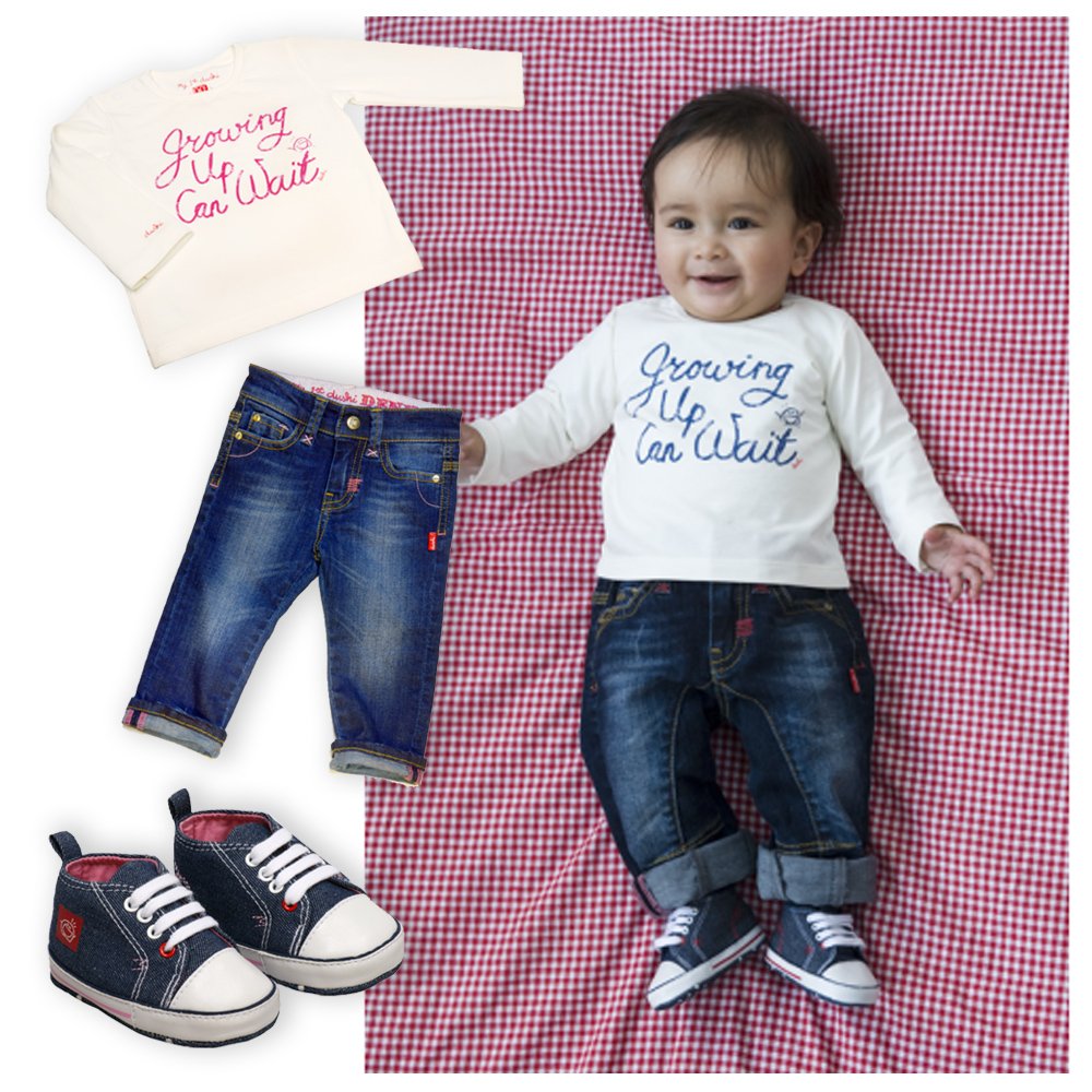 Geschenkset Baby Mädchen "outfit" mit Babyshirt, Jeans und Babyschuhen von Dushi