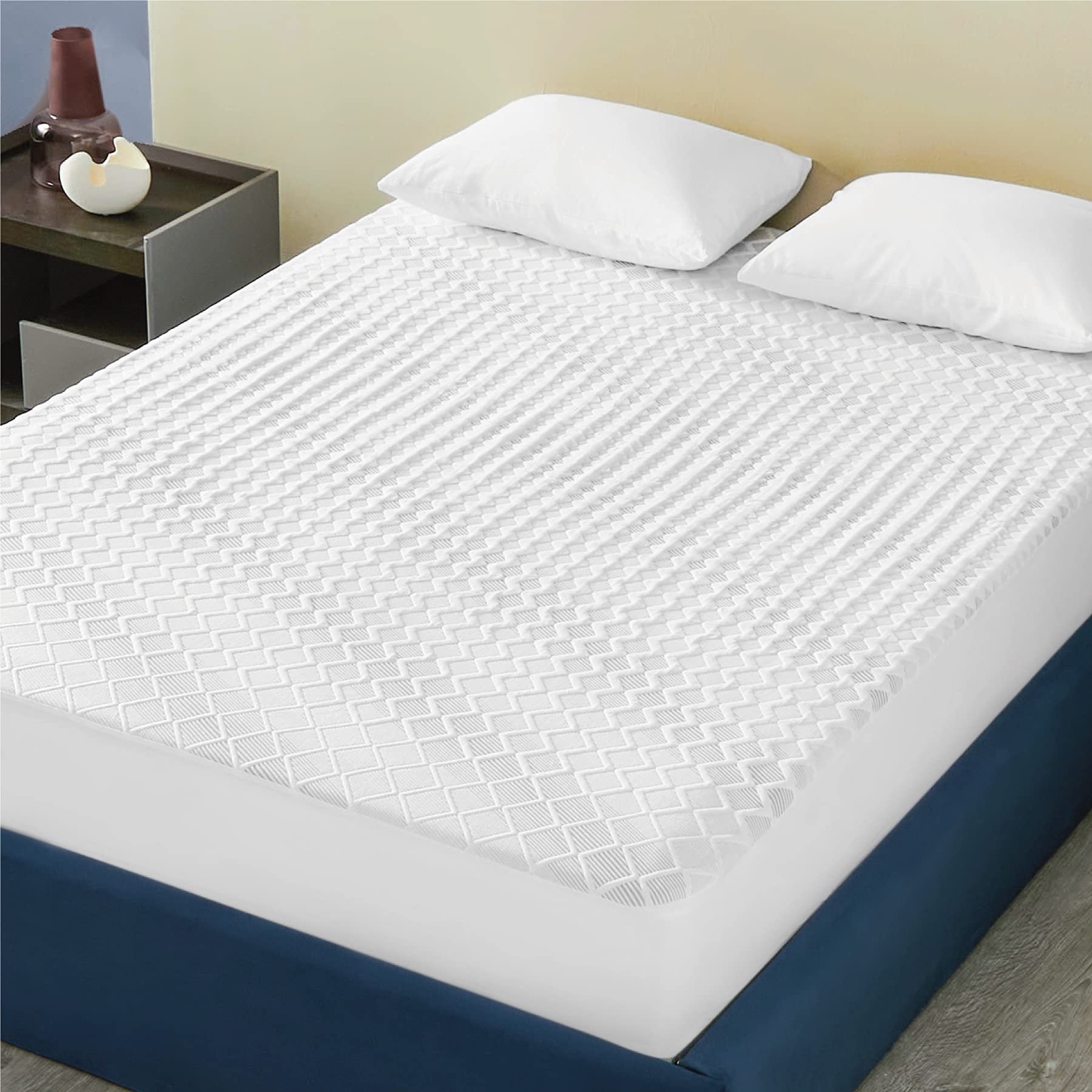 Bedsure Bamboo Waterproof Mattress Protector Queen Size - Cooling Breathable Mattress Cover 15 inch Deep Pocket with 3D Ai...