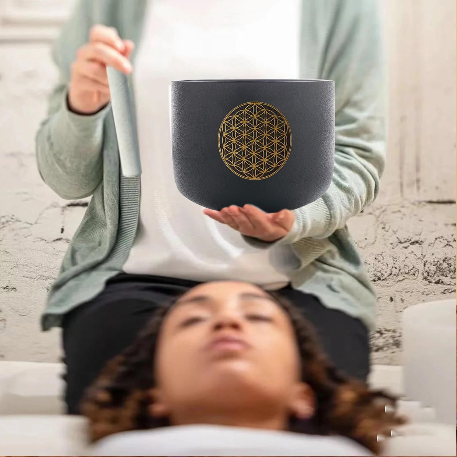Set of 3 Singing Bowls Flower of Life Black 6-10 inch 6"A 8"F 10"C Frosted Chakra Quartz Crystal Sound Healing Crystal with 1 Mallet Suede 1 Striker 3 O-rings