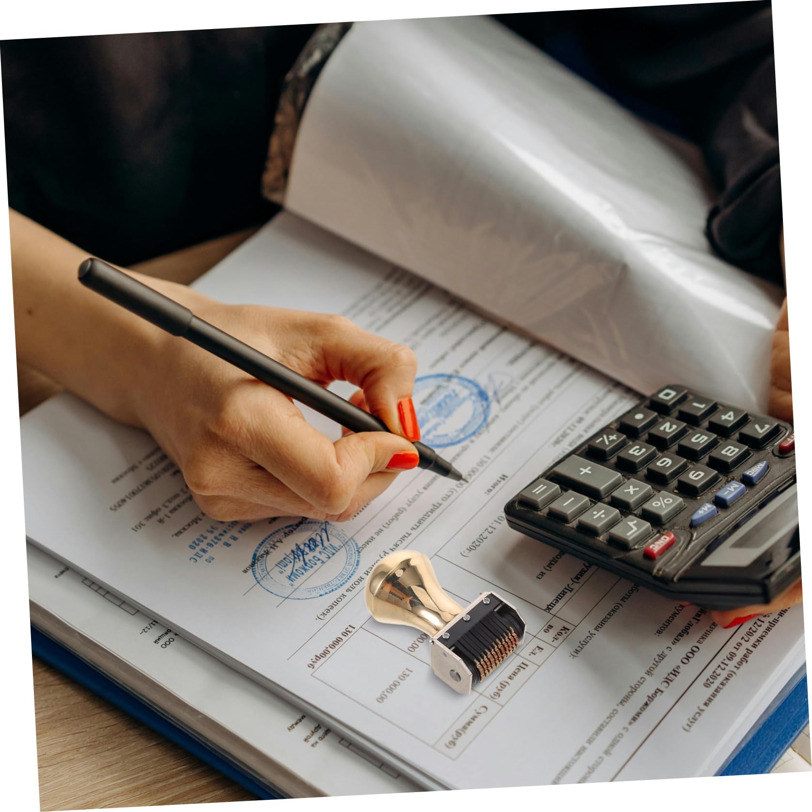 Healeved Timbro Datario Regolabile in Metallo di Rame Funzione Data Regolabile per Ottimizzare Flusso di Lavoro in Documentazione Professionale e Planner