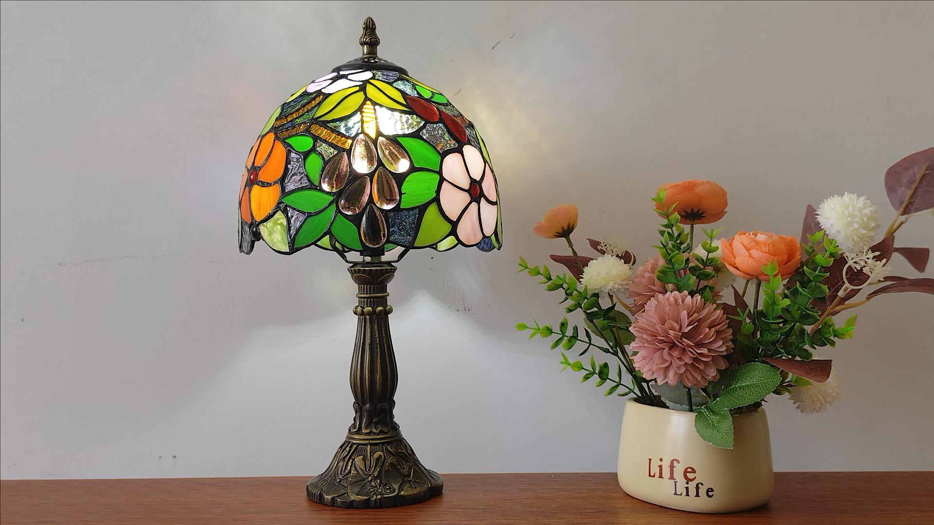 Image of Tiffany Table Lamp 3-Way Tiffany Style Desk Lamp Small Stained Glass Lamp Antique Light Home Bedroom Bedside Lamp Retro Reading Decoration Lamps (Grapes Flowers Style)