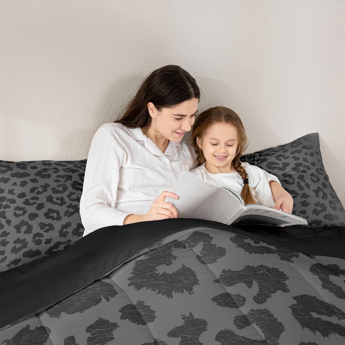 Feelyou Leopard Print Comforter Set Twin Size Wild Animal Skin Super Soft Women Bedding Set for Adults Teens Grey Black African Cheetah Wildlife Quilt Duvet Retro Noble Bedroom Decor 1 Pillowcase