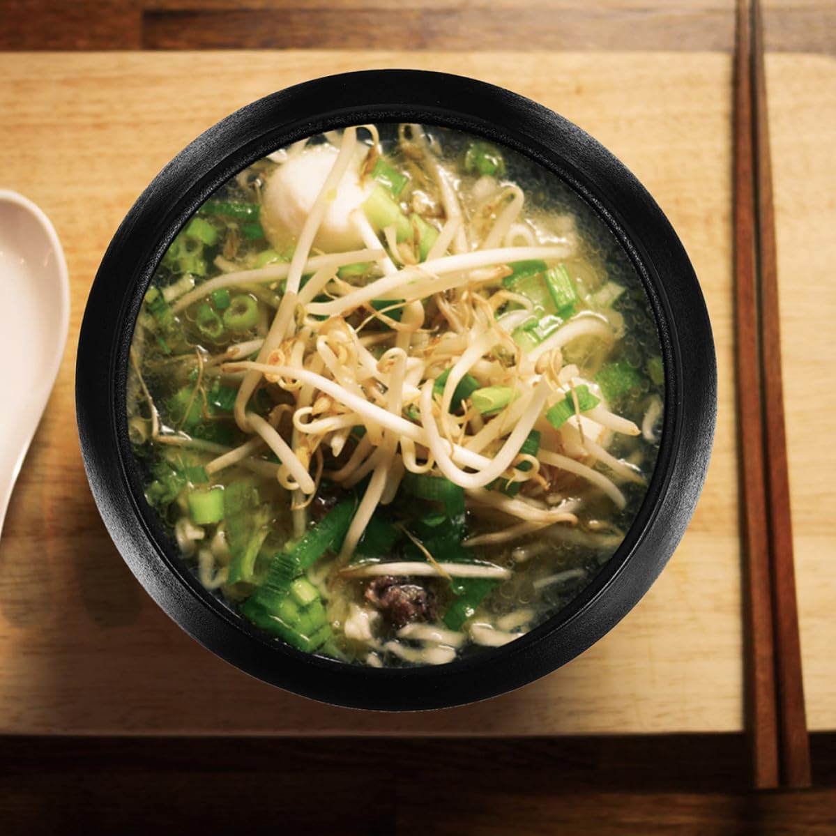 Creative Ceramic Ramen Bowl 800ml Black Noodle Soup Bowl for Instant Noodles and Salad Suitable for Hot or Cold Meals