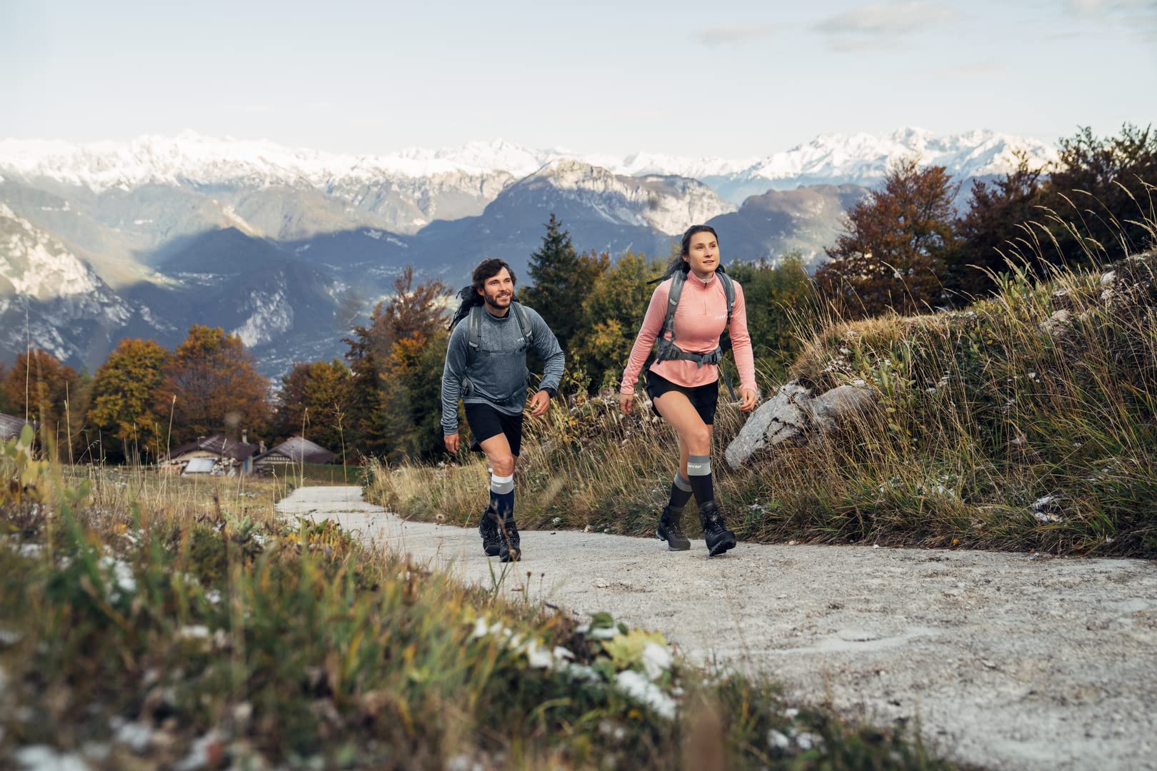 CEP Hiking Light Merino Socks für Herren – Lange Merino-Wandersocken mit Kompression – Atmungsaktive Trekkingsocken & Wandersocken Herren für Wandern & Outdoor