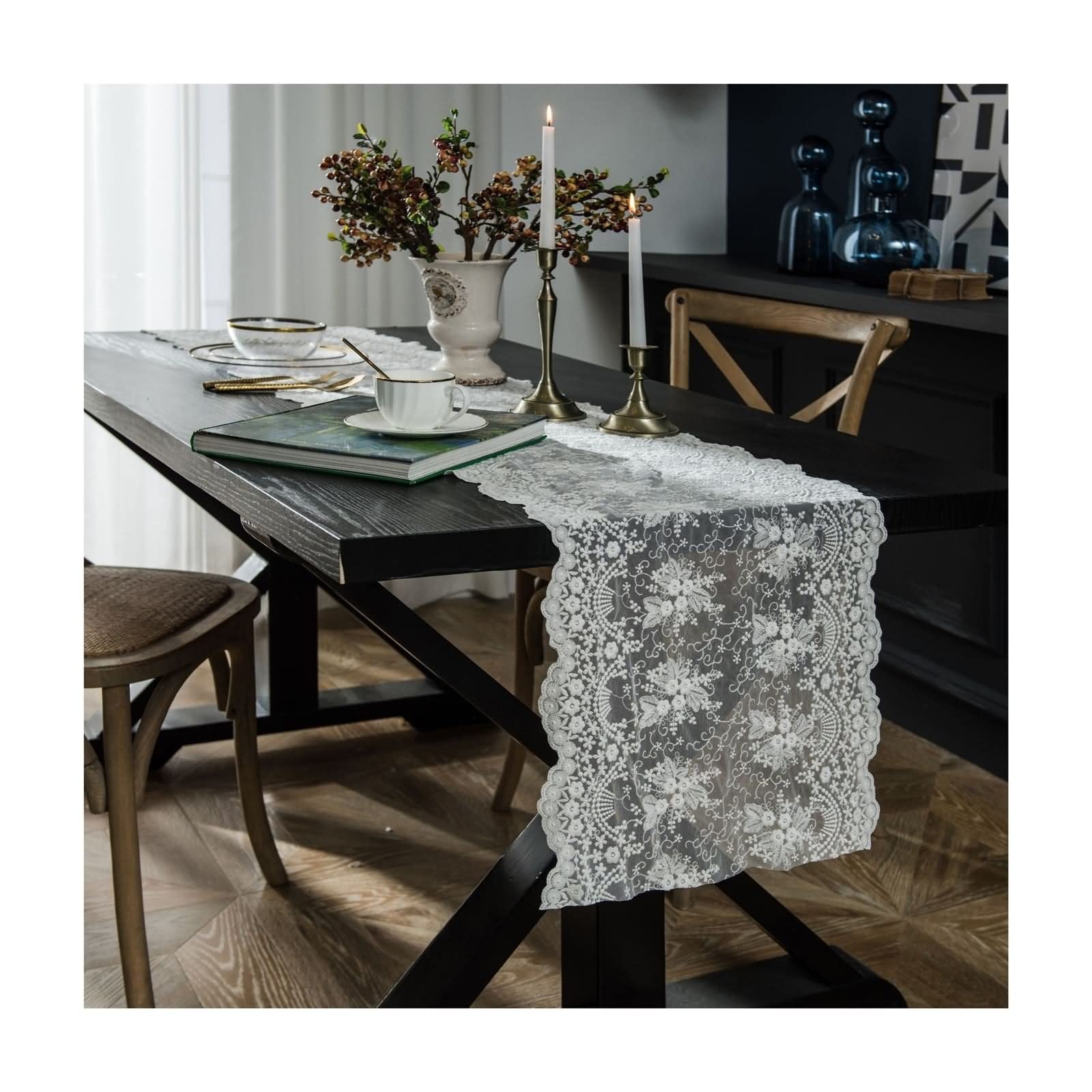Tischläufer Modern Weiß, Weihnachts Tischdekoration aus Polyester Aushöhlen Spitzenblumen Weiß 40x300CM für Abendessen Bauernhaus Dekor